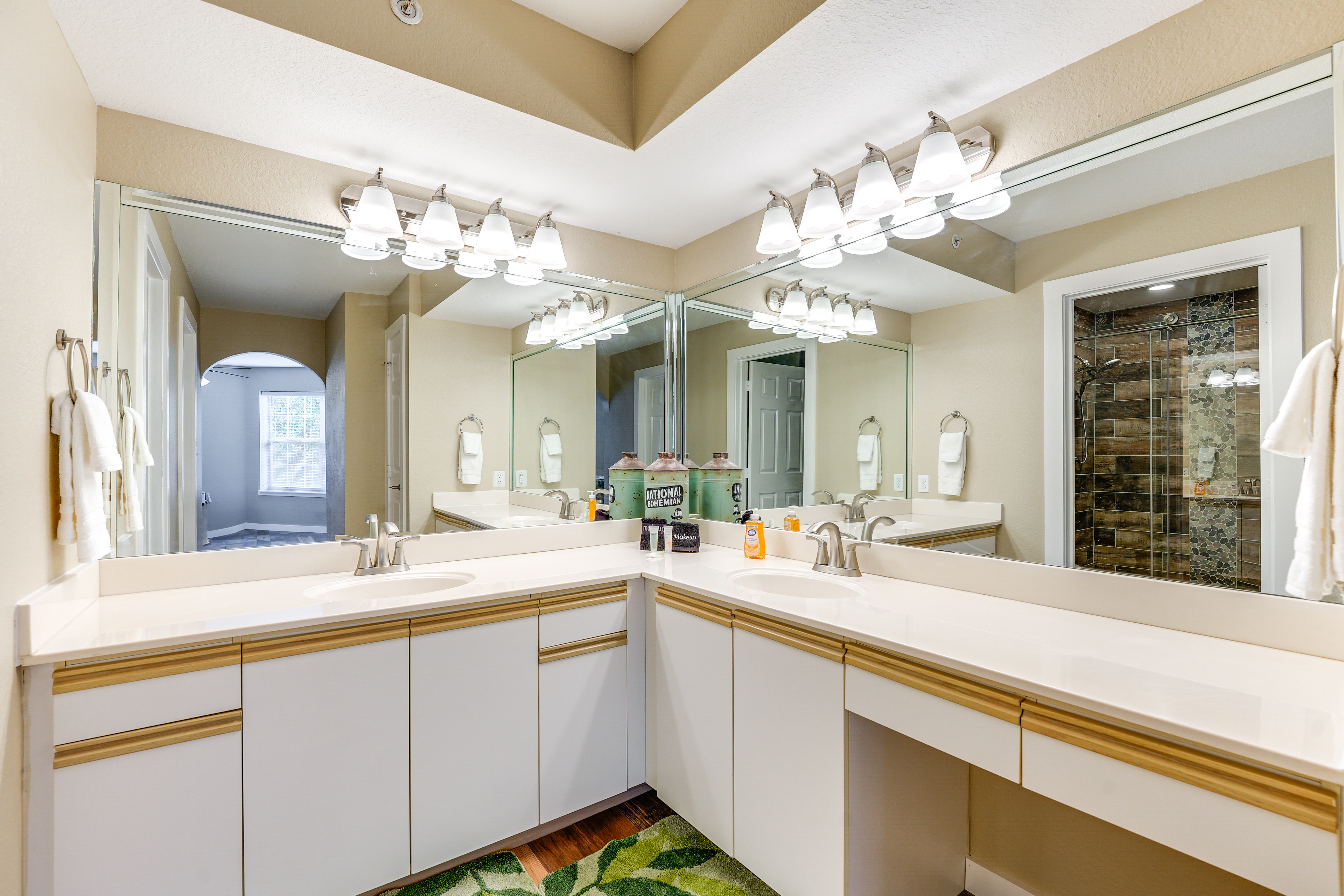 Resort-Style Amenities! Convenient Branson Condo