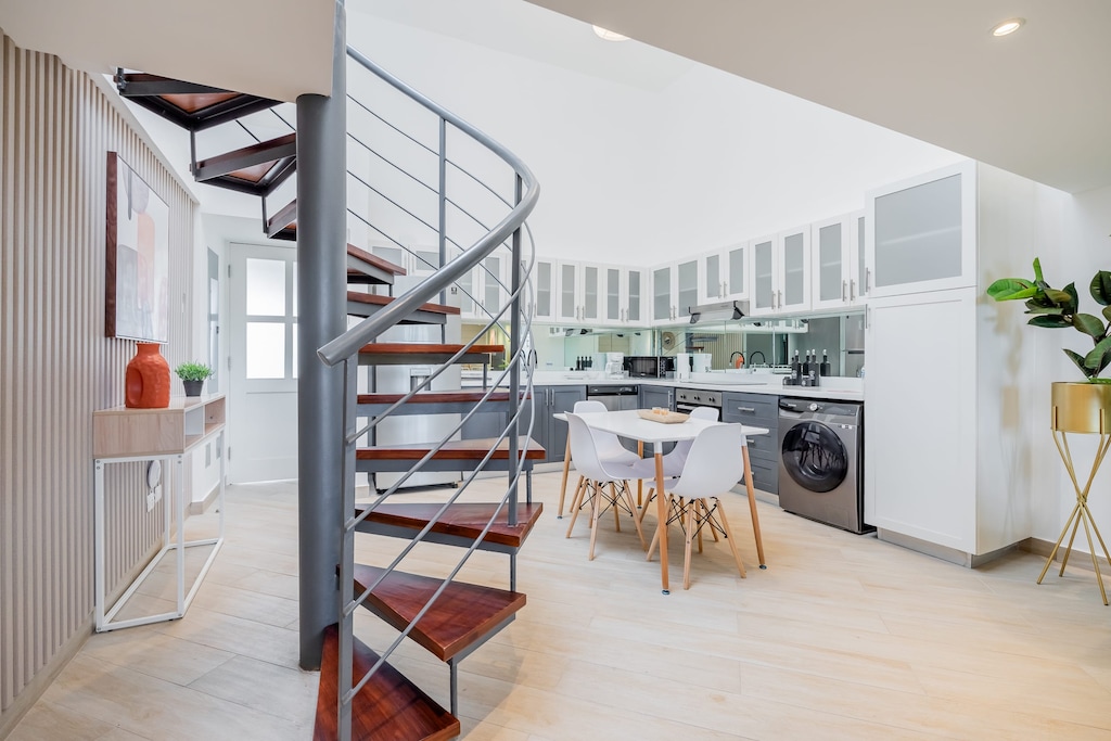 Access to the 2nd level