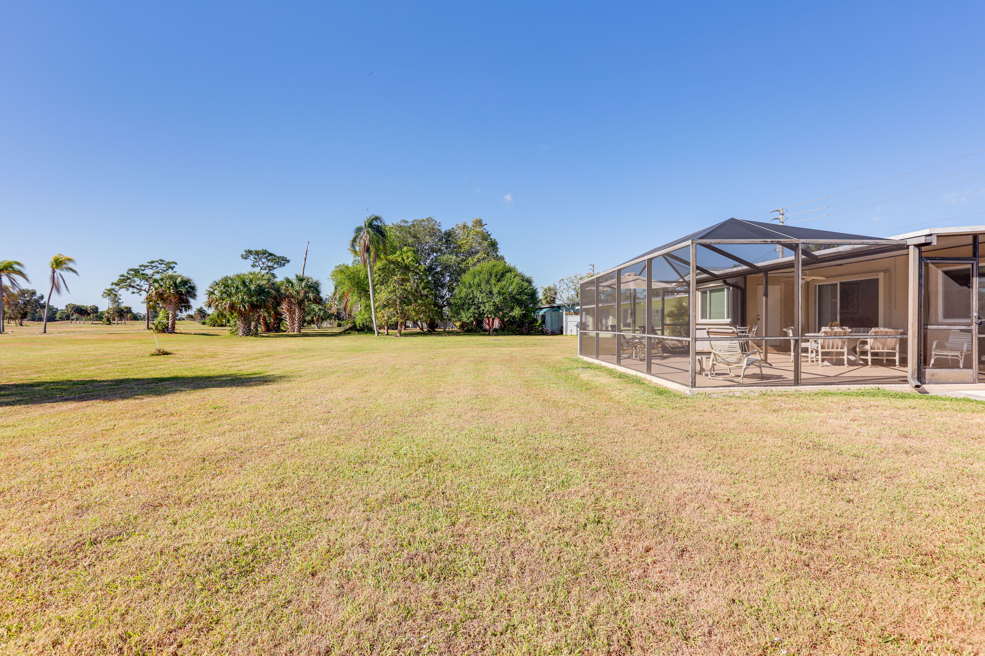 Property Image 2 - Sunny Port St Lucie Home: Lanai & Golf Course View