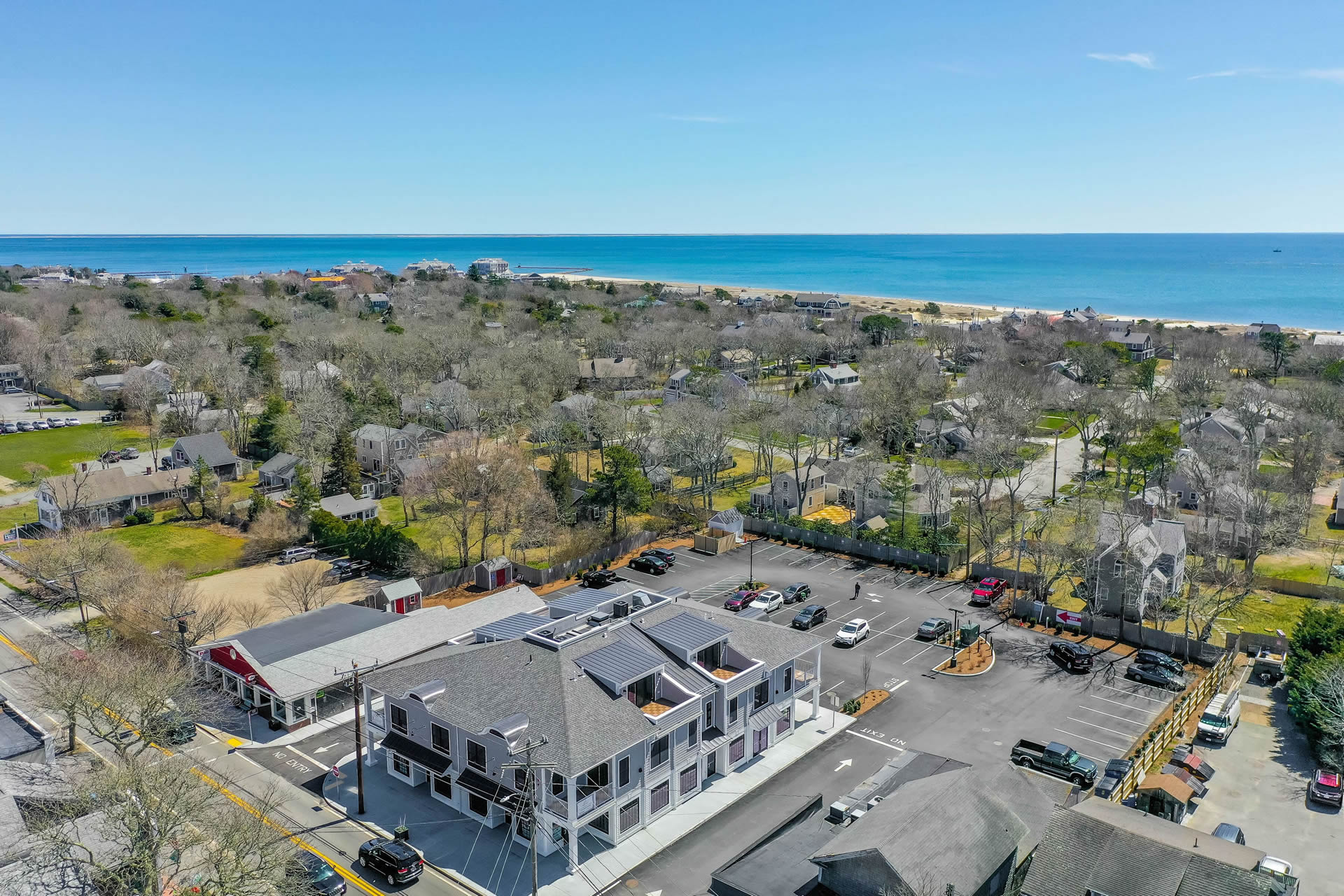 Aerial shot of Harwich Commons, just steps to the Port and 2 blocks to the Beach!