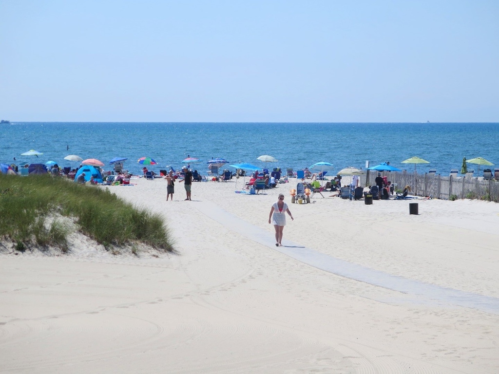 Bank Street beach Harwich Port, Cape Cod, New England Vacation Rentals