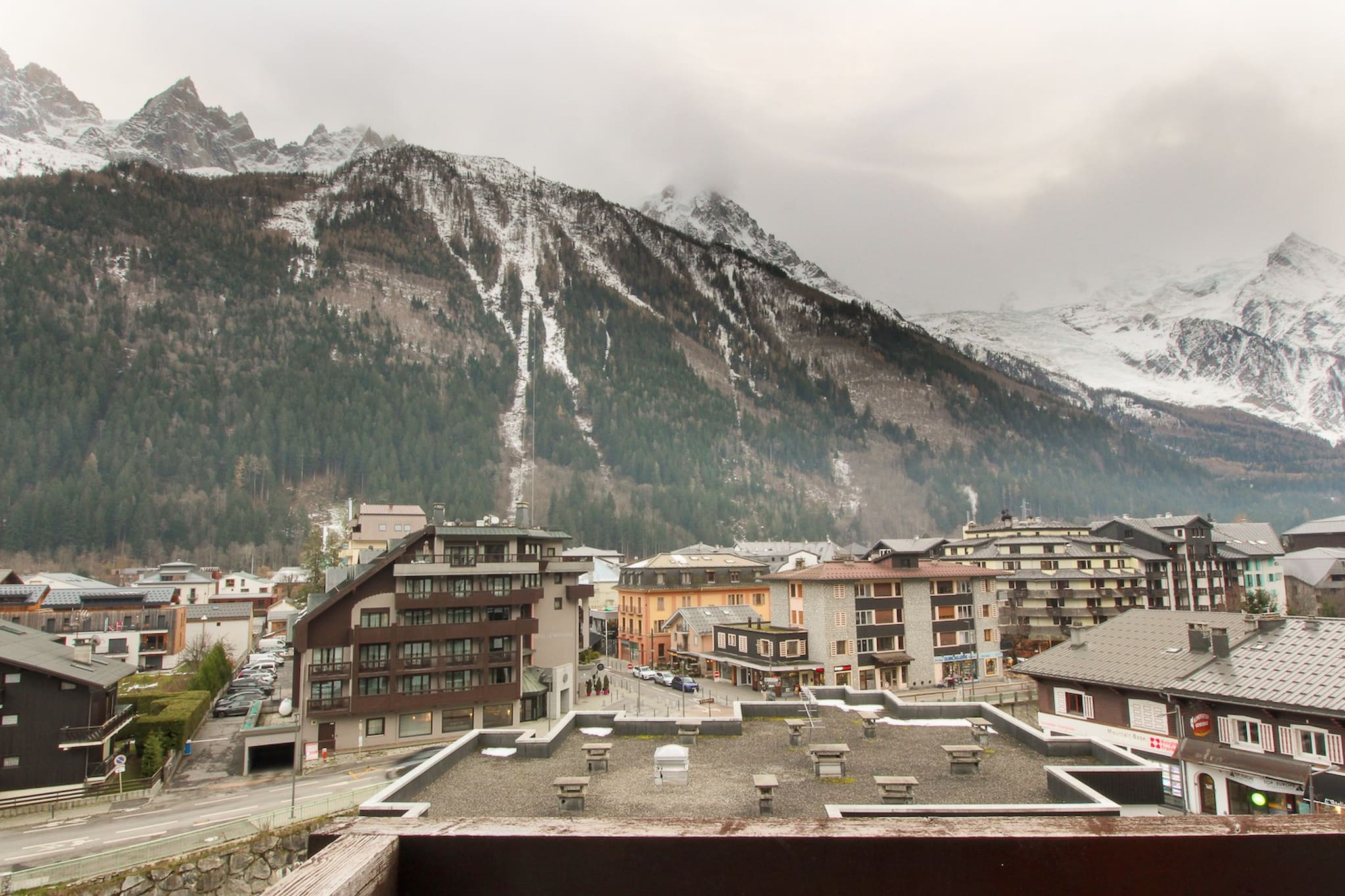 Property Image 1 - L´Aiguille · Center of Chamonix - View Mt-Blanc