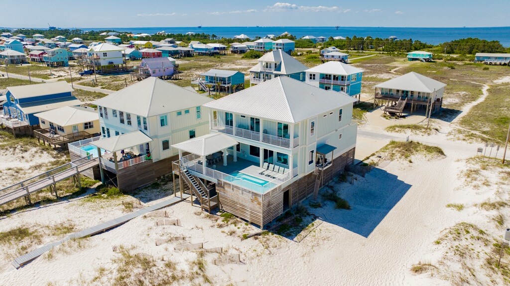 Book Seaglass for your next retreat with Harris Vacations!