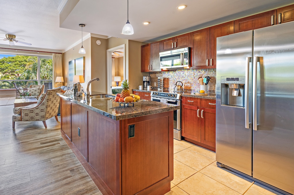 Cook with ease at Honua Kai Konea 232 in a full kitchen with premium Bosch appliances.