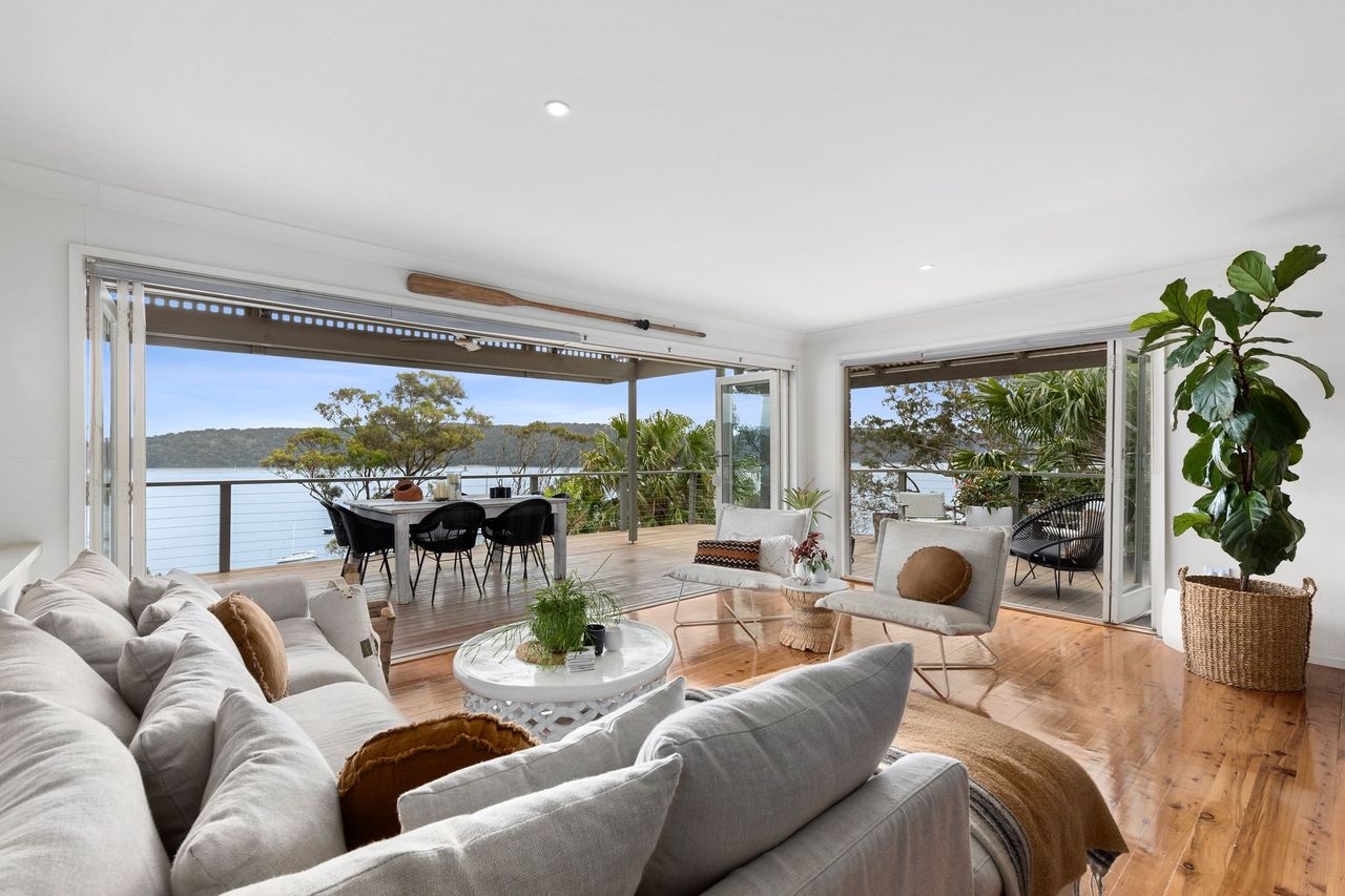 Property Image 1 - Lola - spectacular Pittwater views