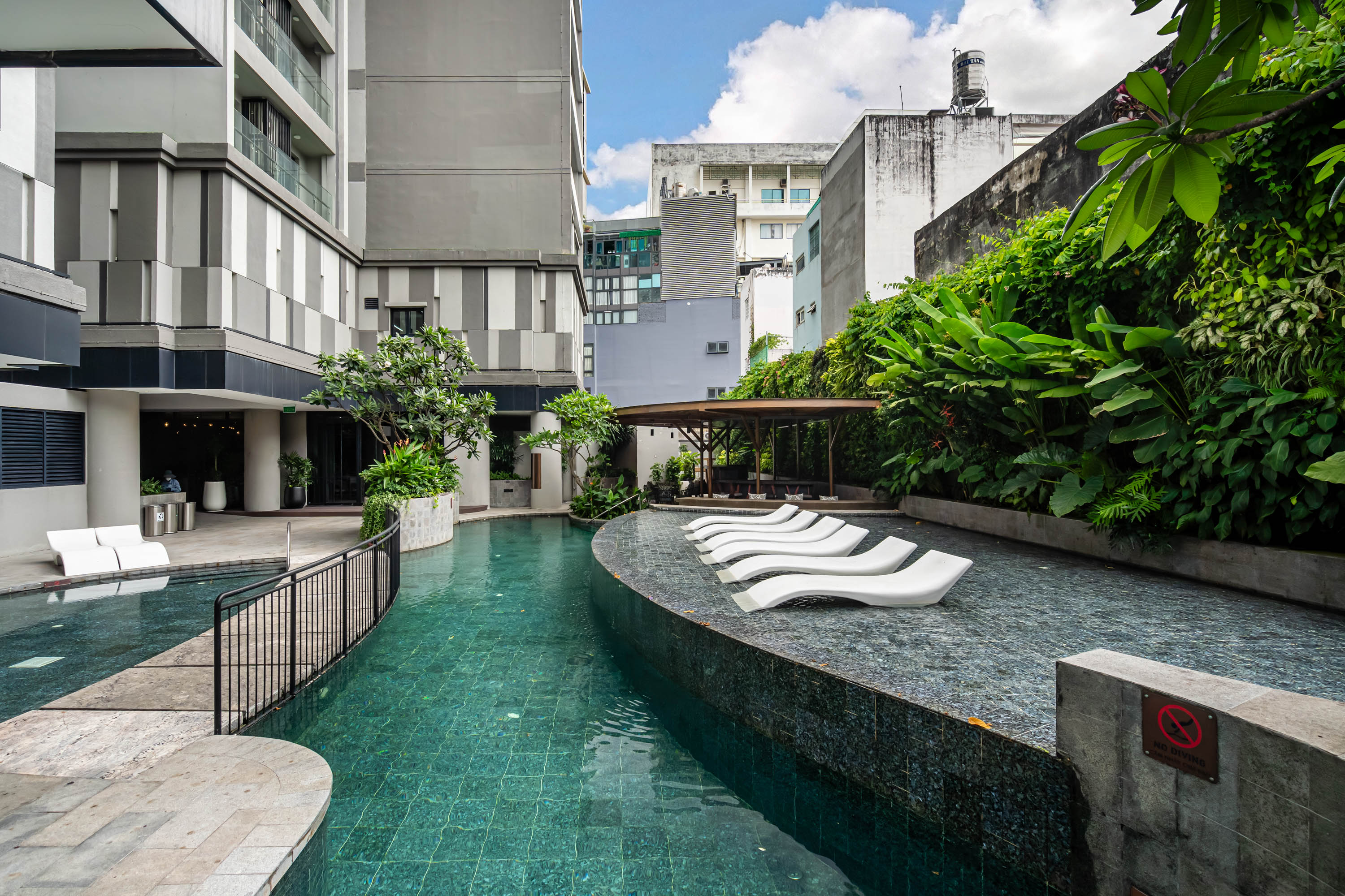 New Luxury Apartment, 2 King Beds In Central D1