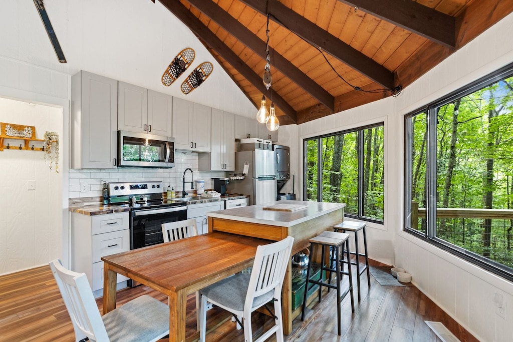 Practical Design Creates Plenty of Space