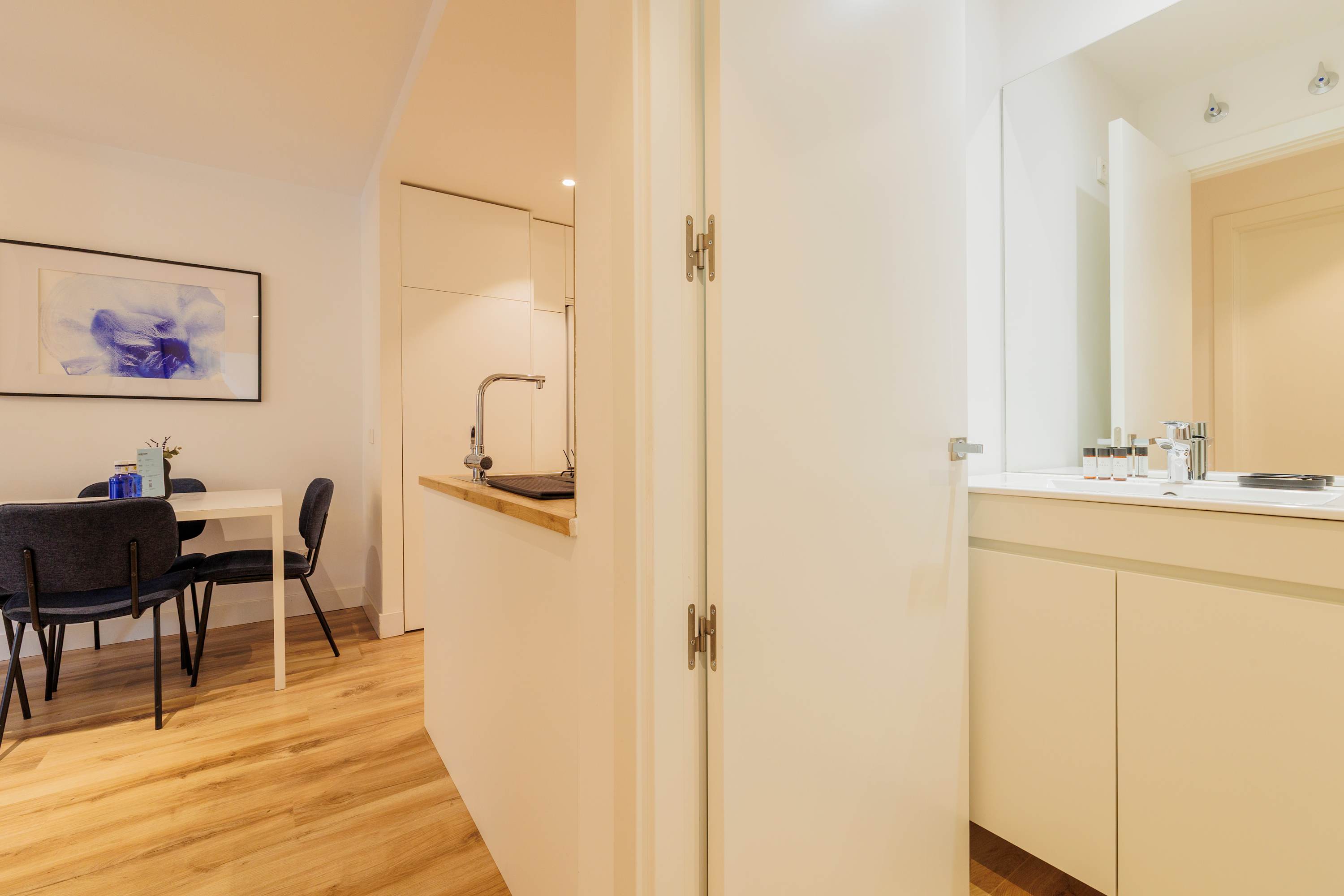 Modern 2BR at Palacio Real