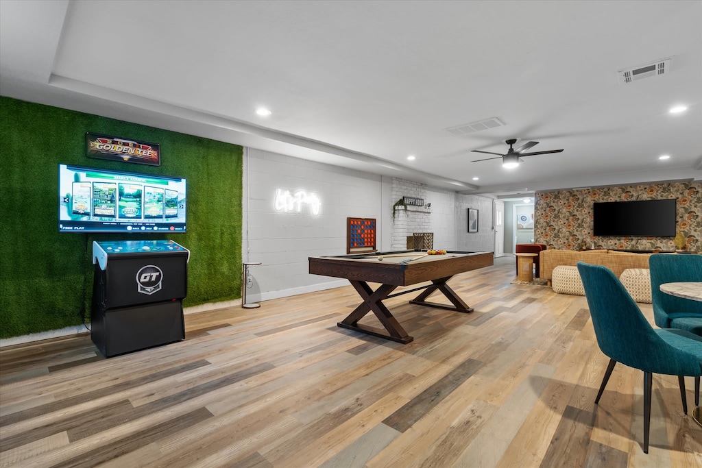 Game room with pool table, Smart Tv, and Golden Tee Game