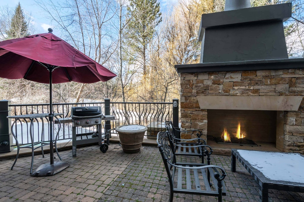 ascent-1798_54414790603_o