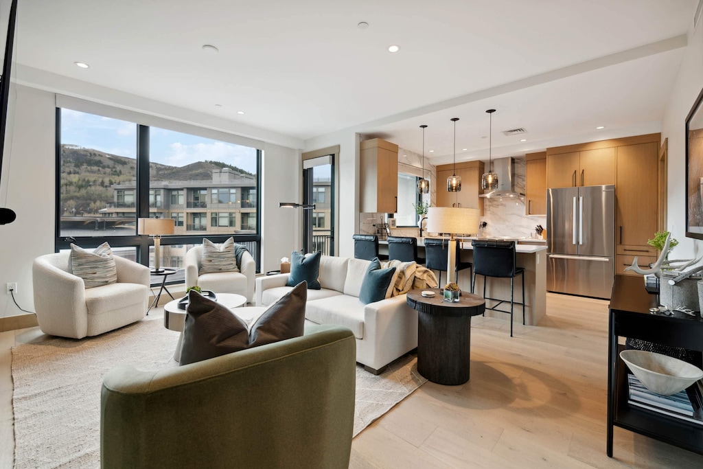 1714502564723-2198-10