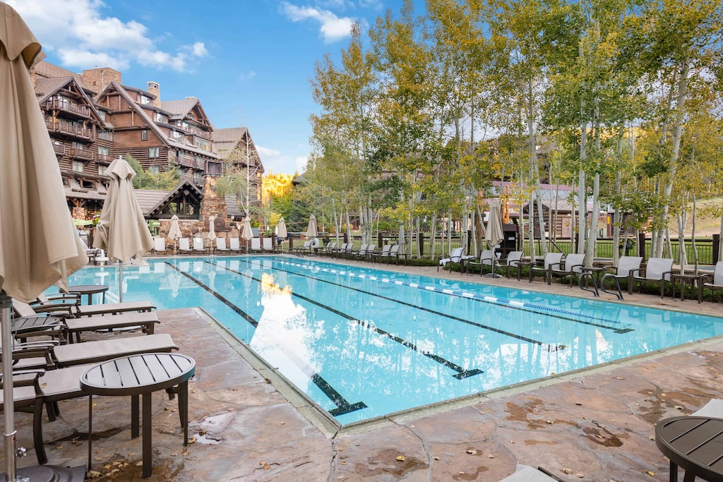 ritz-bg-0825_53232764844_o