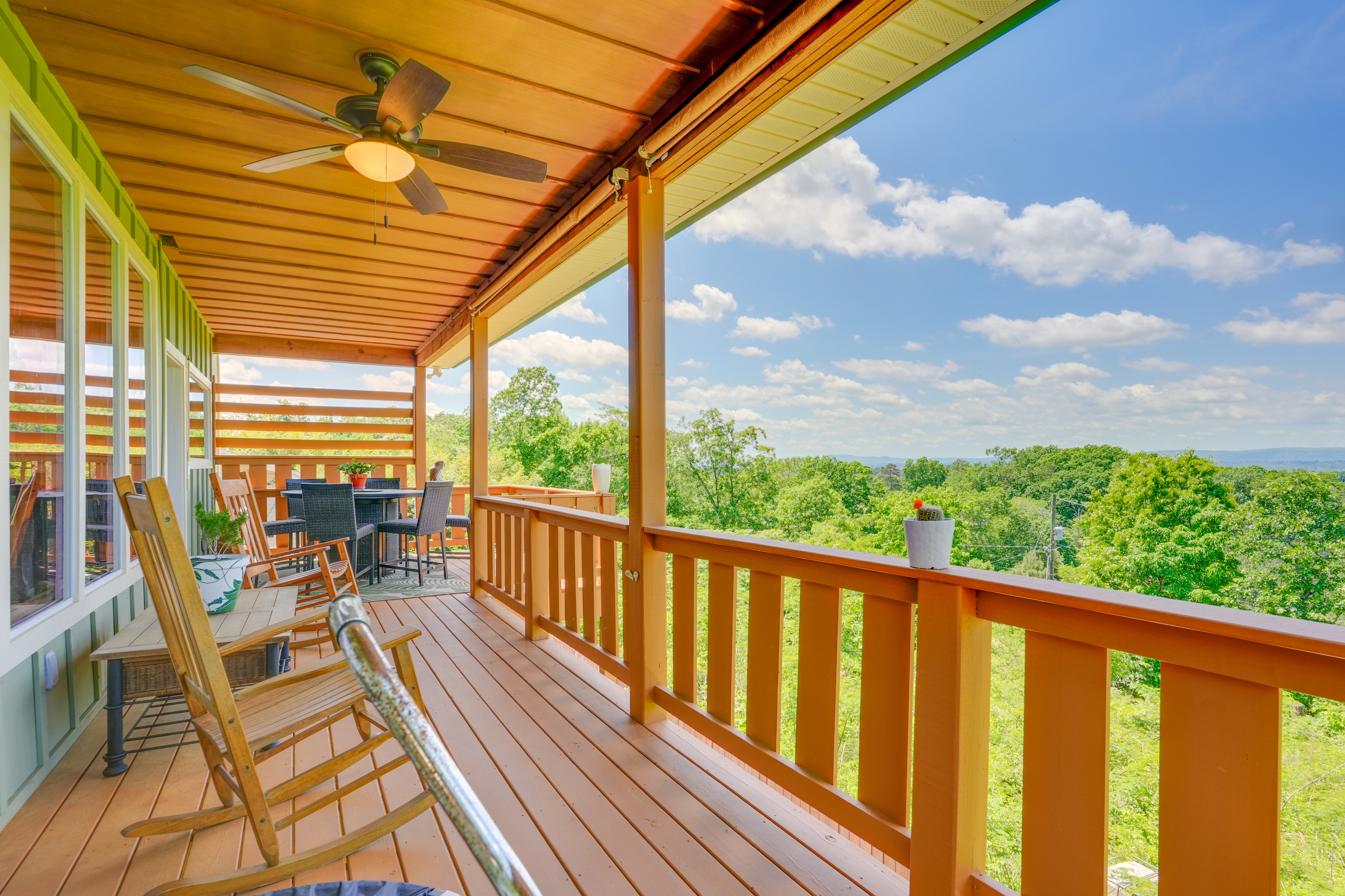 Property Image 2 - Quiet Chattanooga Home w/ Deck + Mountain Views!