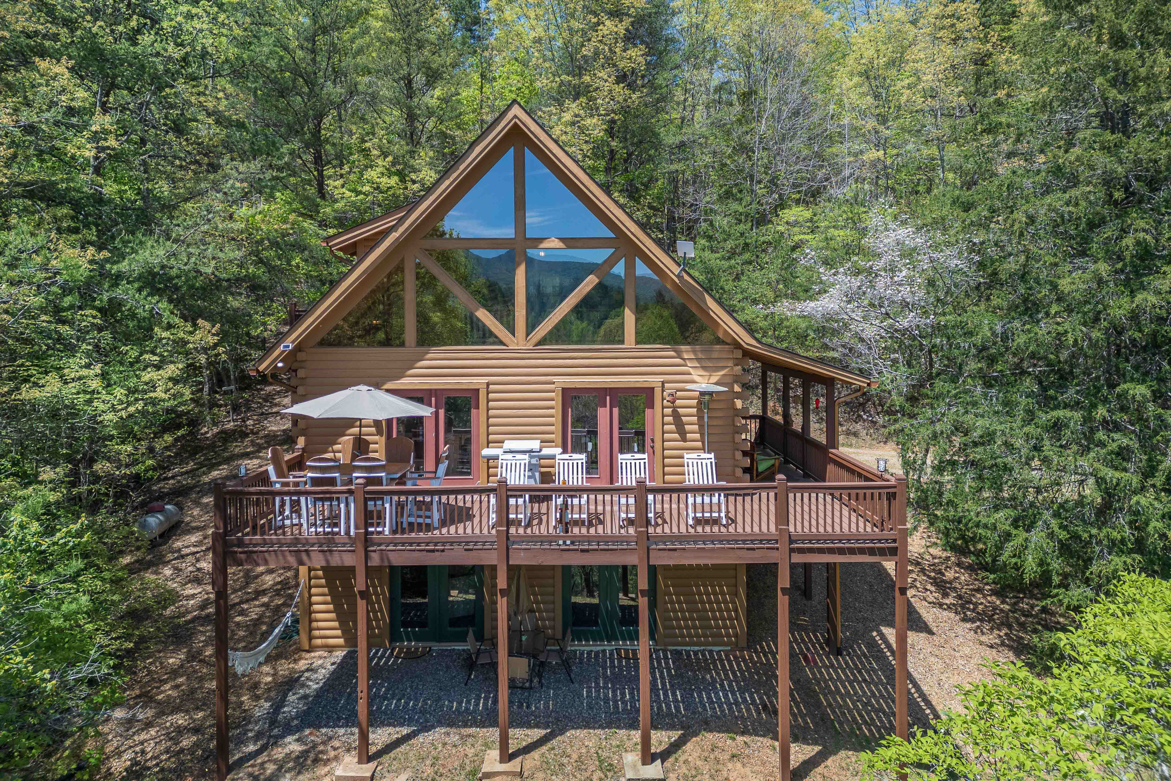 Property Image 1 - ’Wanderlust Cabin’ w/ Deck & Lovely Mountain Views