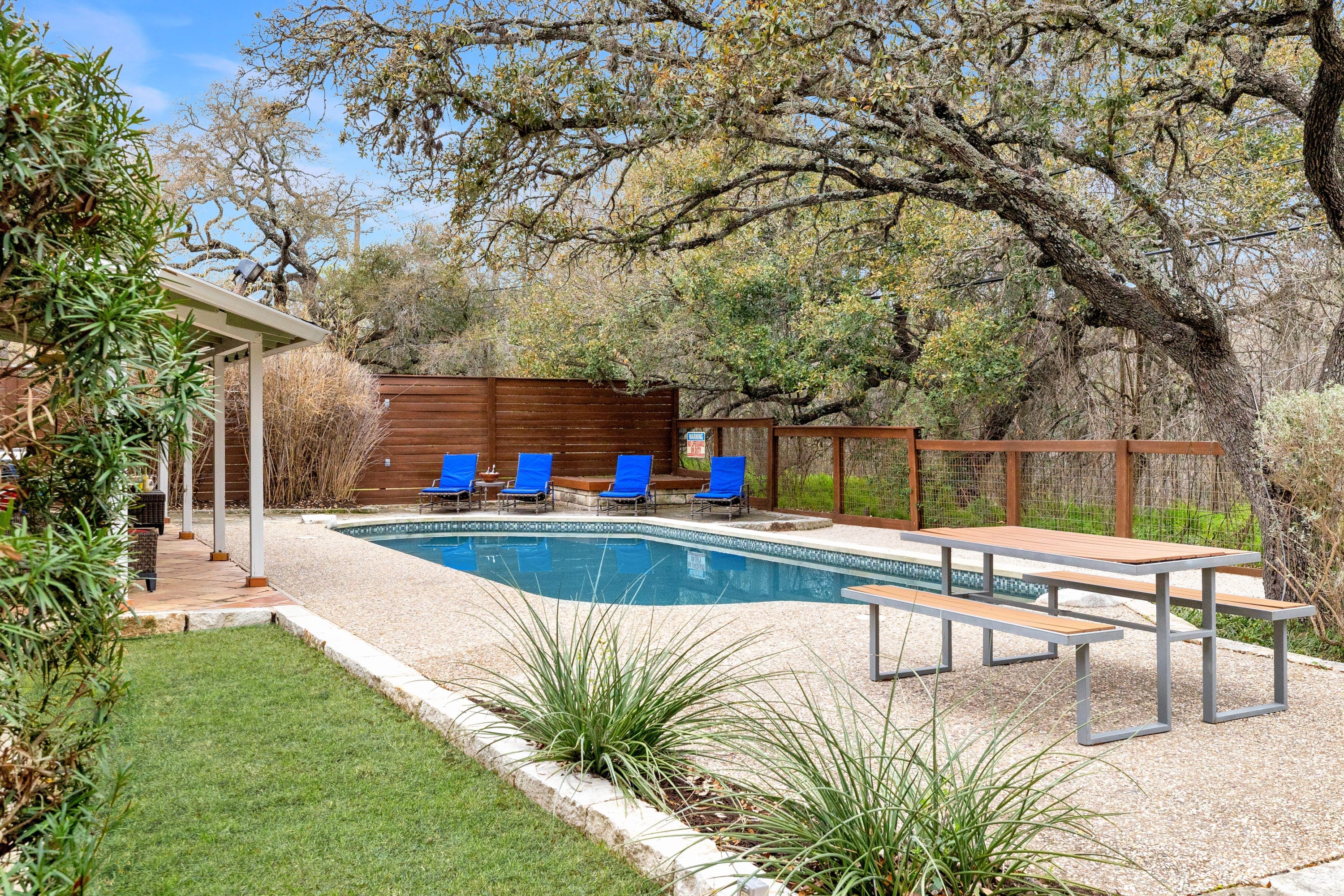 Property Image 1 - Bright Space, Inviting Pool | The Plunge - Portoro