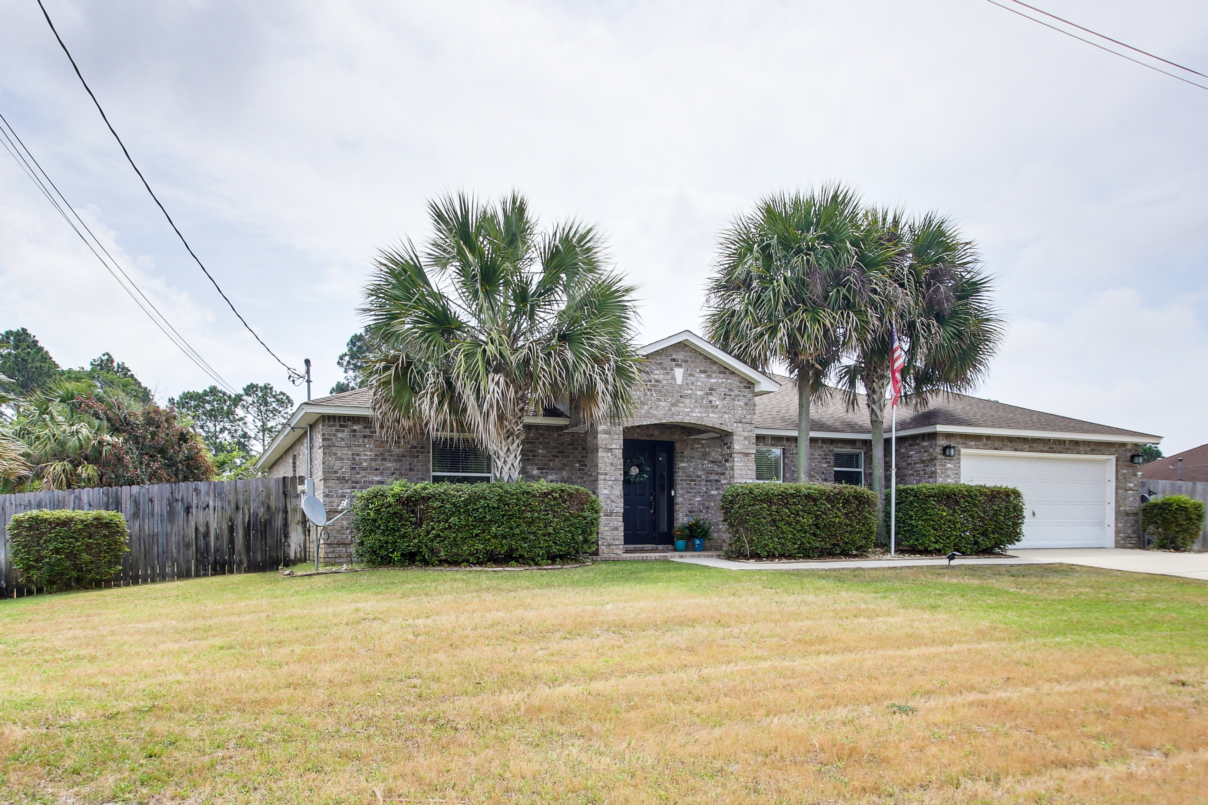 Property Image 1 - Stylish Navarre House w/ Patio: 4 Mi to Beach!