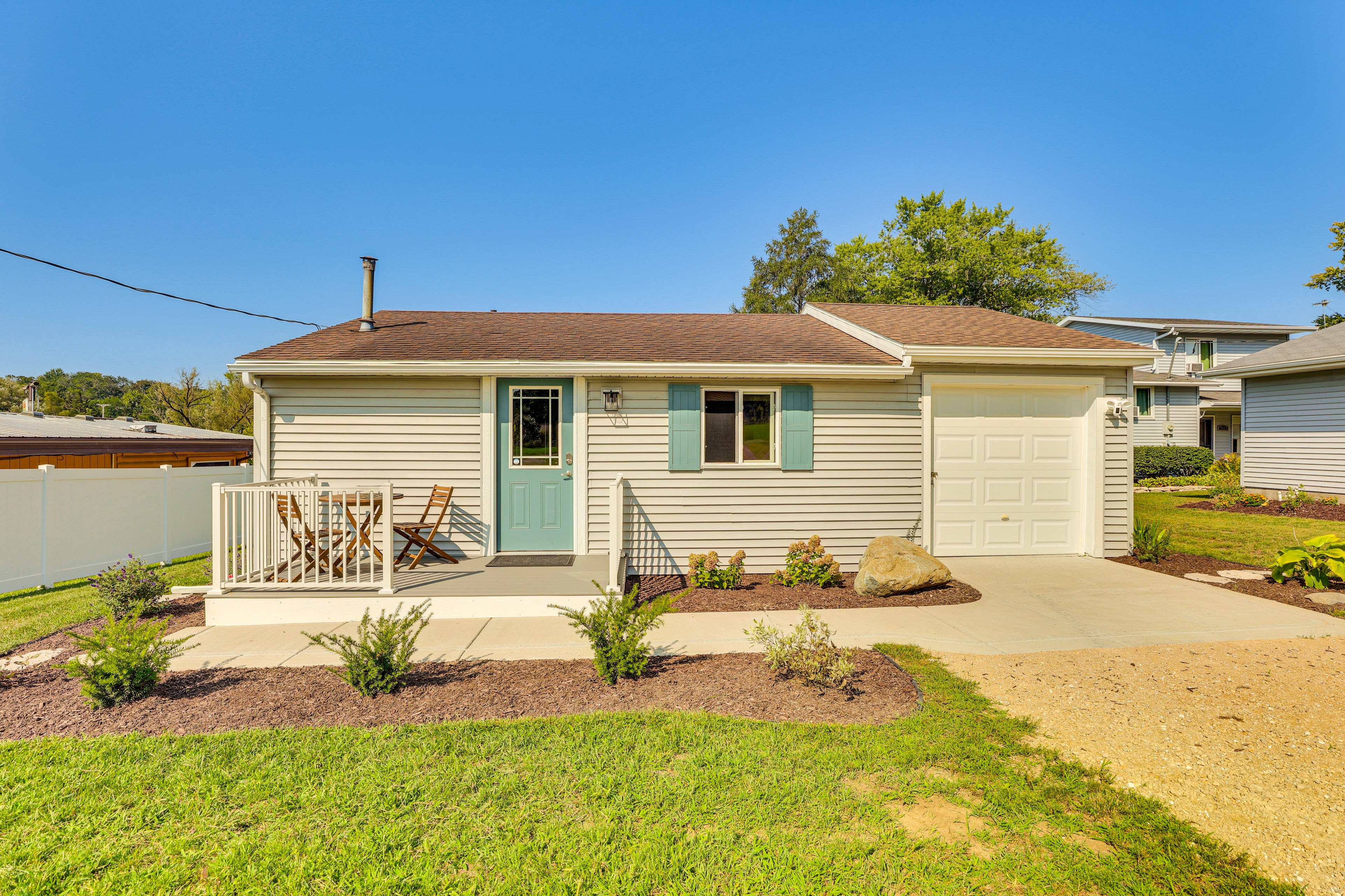 Hike, Fish, Unwind & Relax: Lodi Lake Escape!