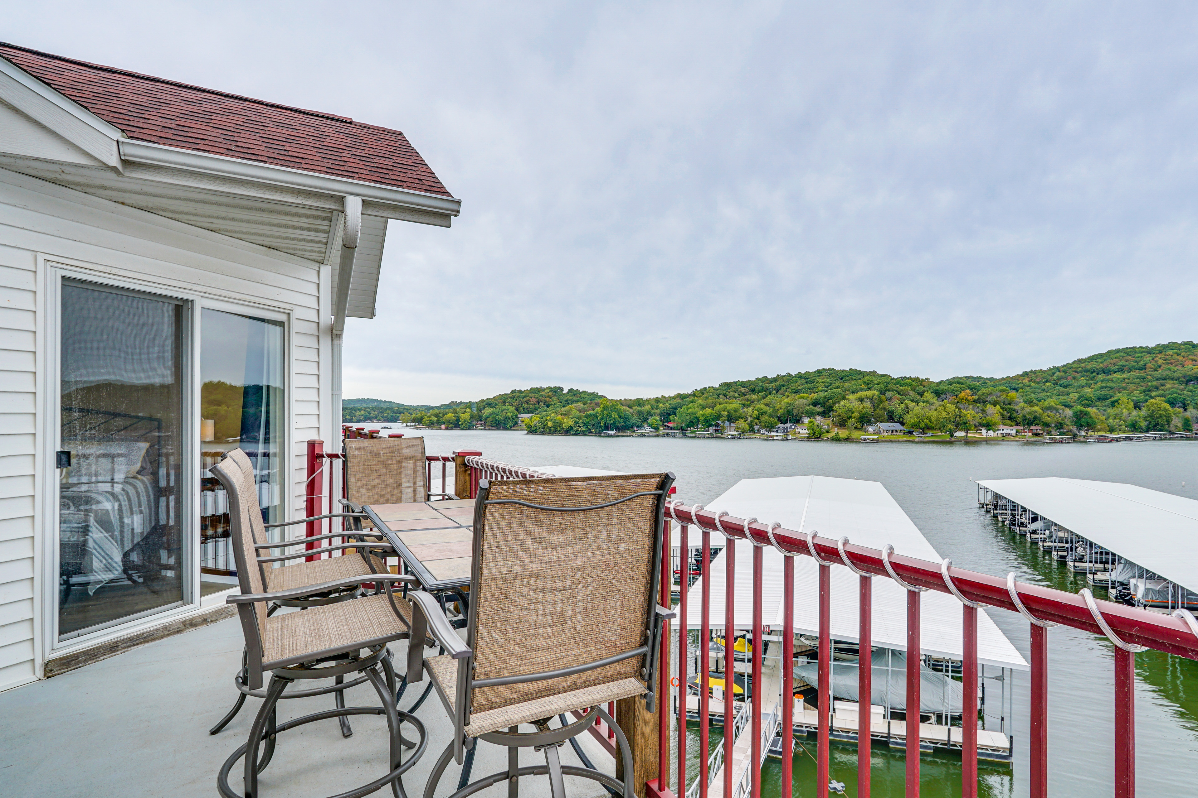 Property Image 1 - 6 Mi to Dtwn Camdenton: Lake of the Ozarks Condo!