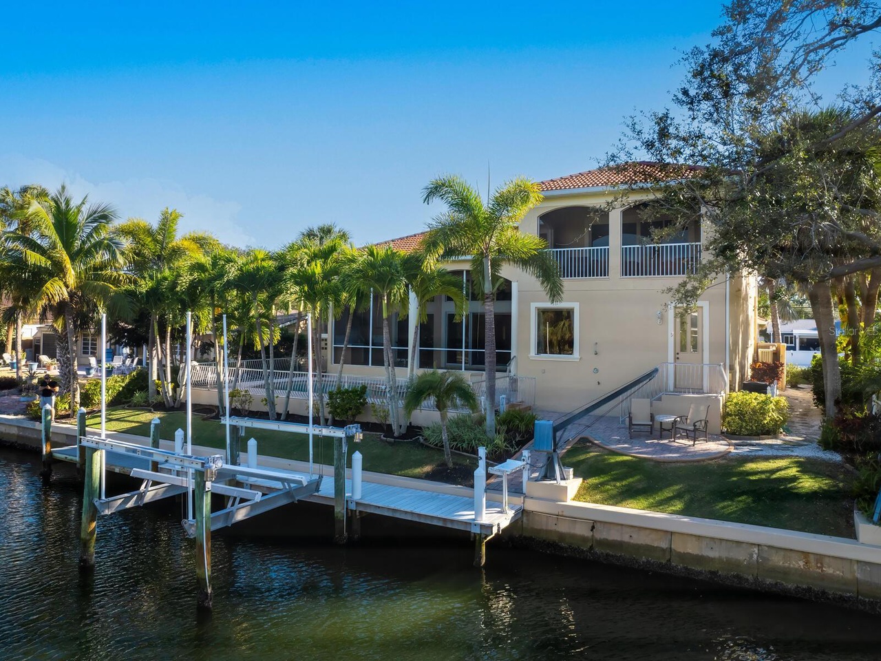 Treasure on the Canal by Siesta Luxury Rental Properties