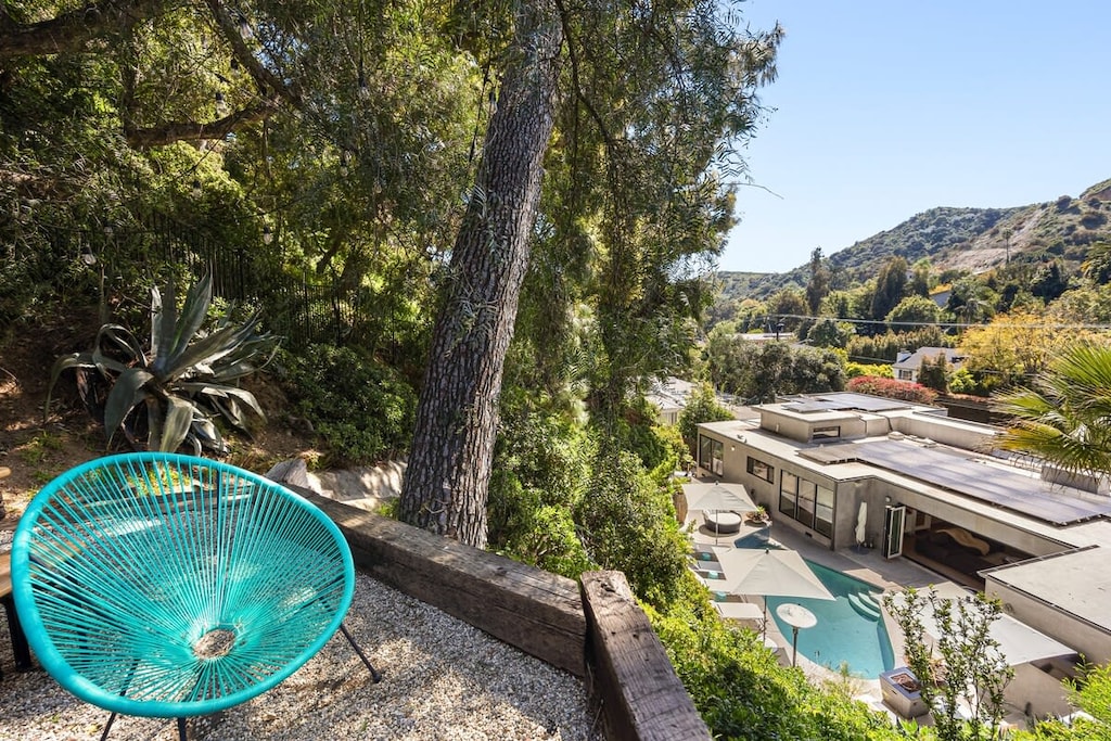 Take in the peace and serenity of the natural surroundings, enveloping you in a tranquil oasis of relaxation.