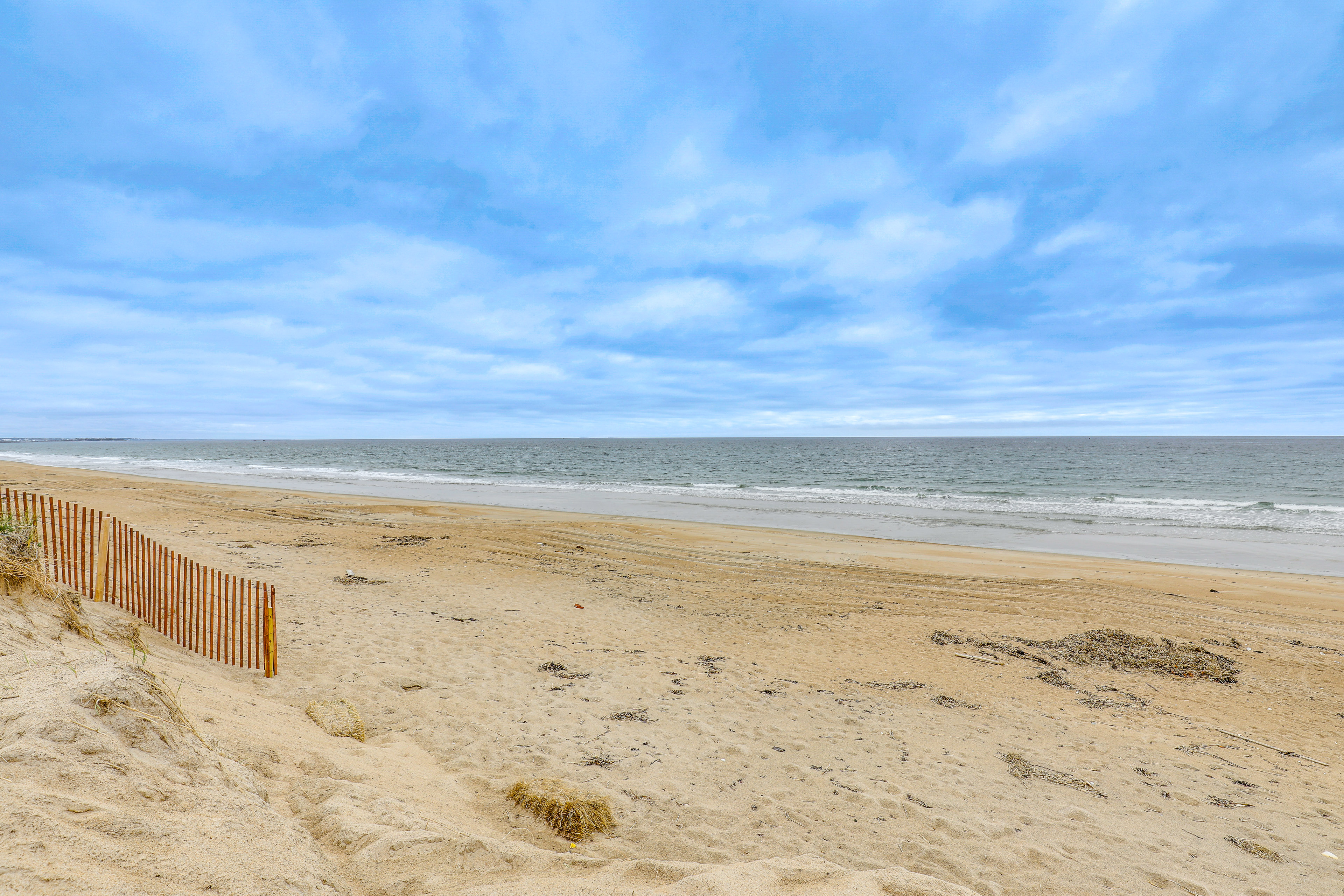 Property Image 2 - Beachfront Salisbury Retreat w/ Fire Pit & Grill