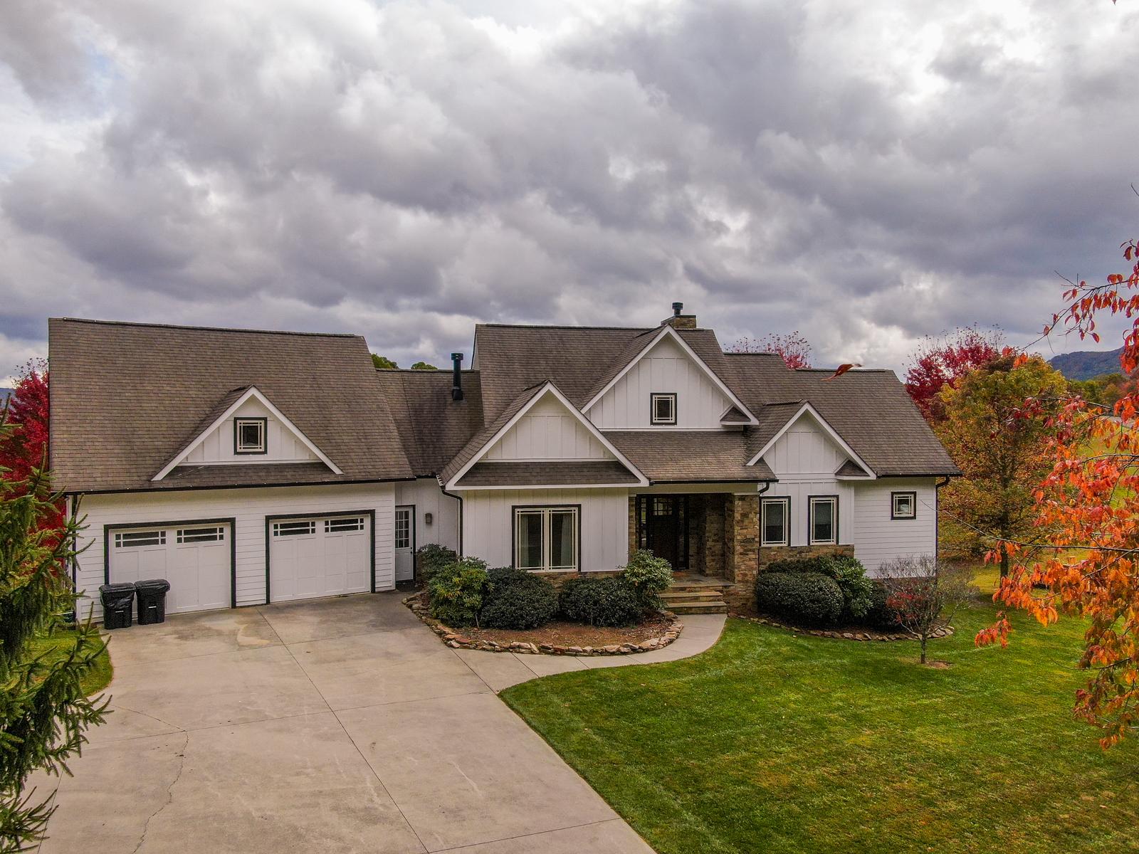 Mountain Top at Linville Falls