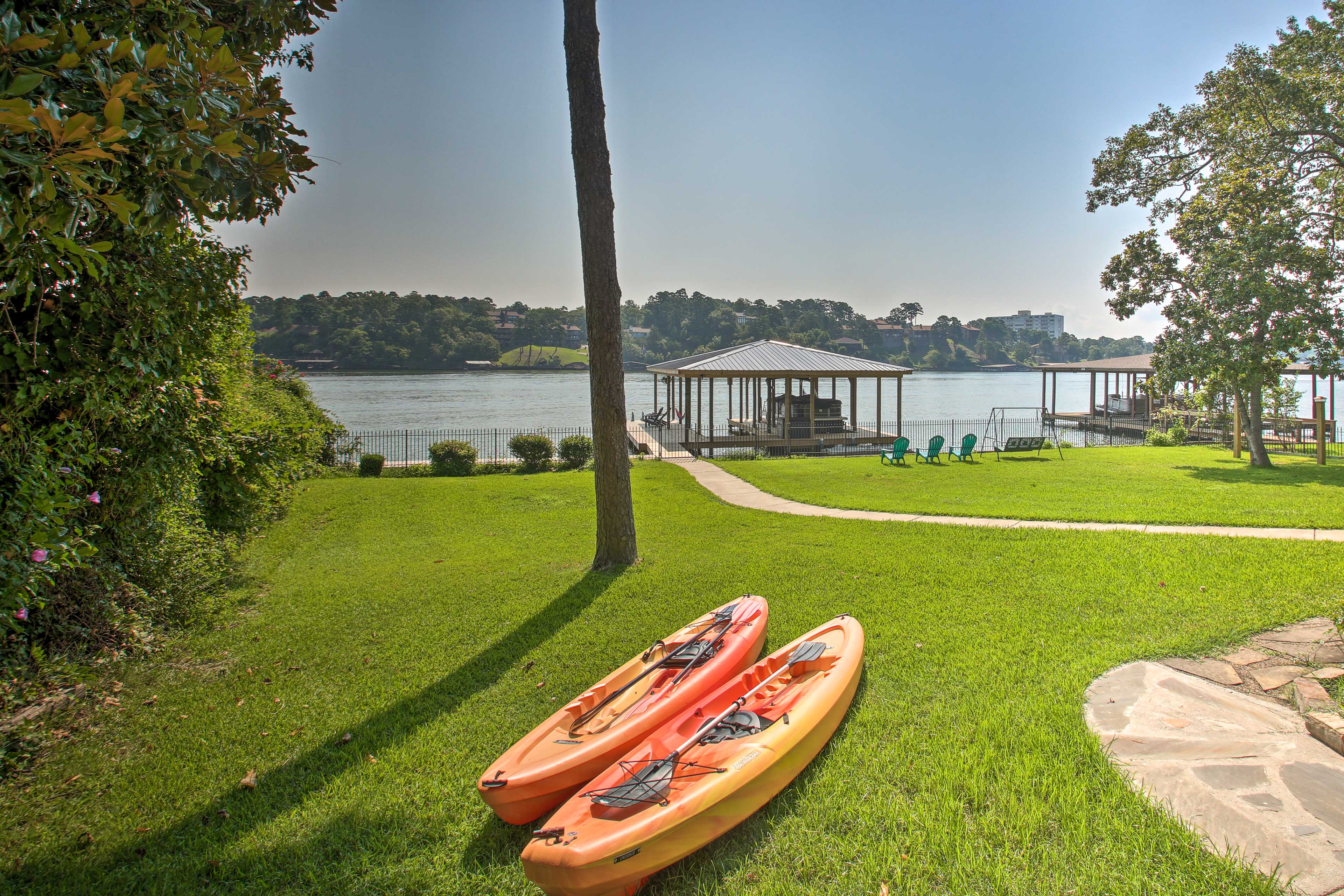 Property Image 1 - Lake Hamilton Family Escape w/ Kayaks, Dock, Grill