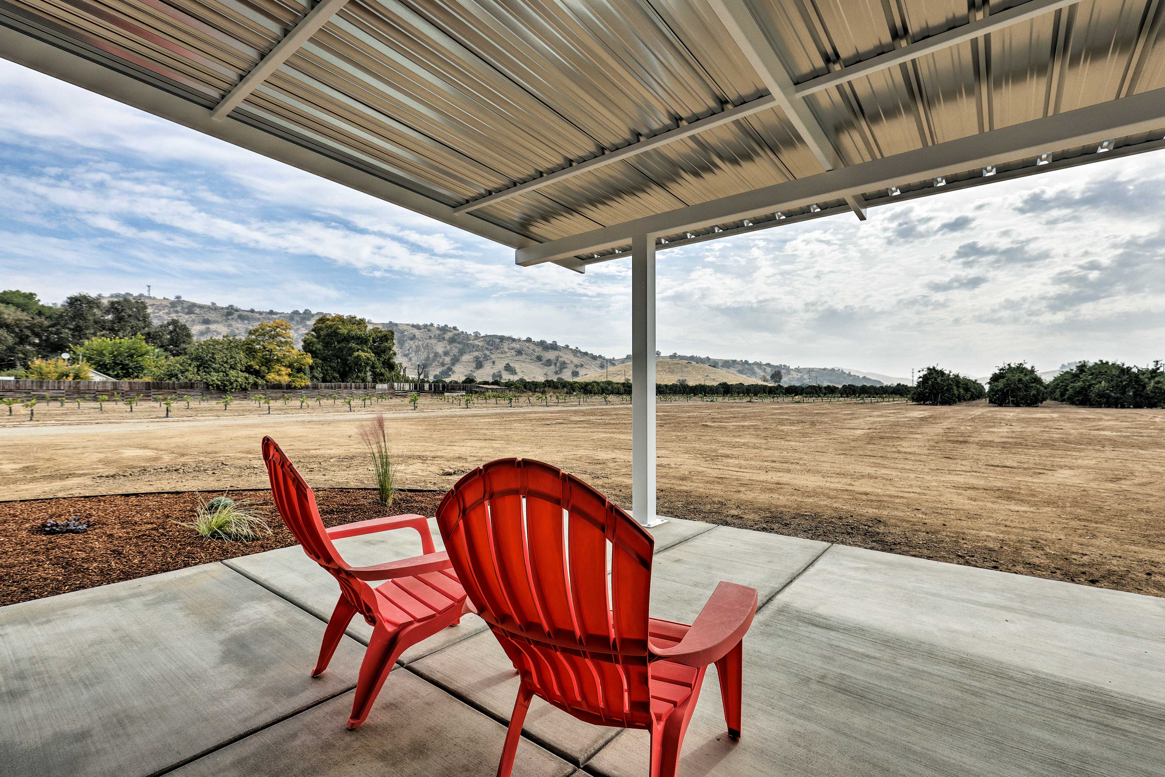 Property Image 1 - Sierra Nevada Mountain Retreat, Set on Citrus Farm