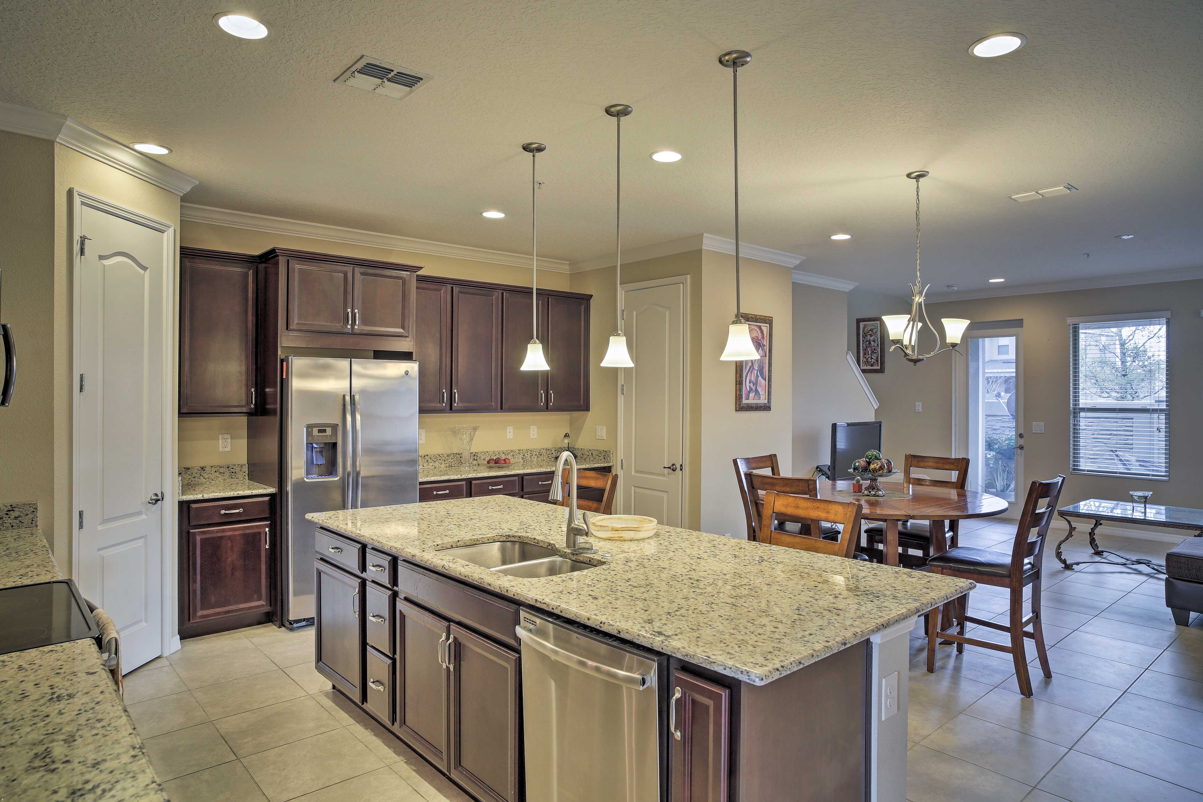 4 Mi to Dtwn: Home w/ Pool Access in Sanford