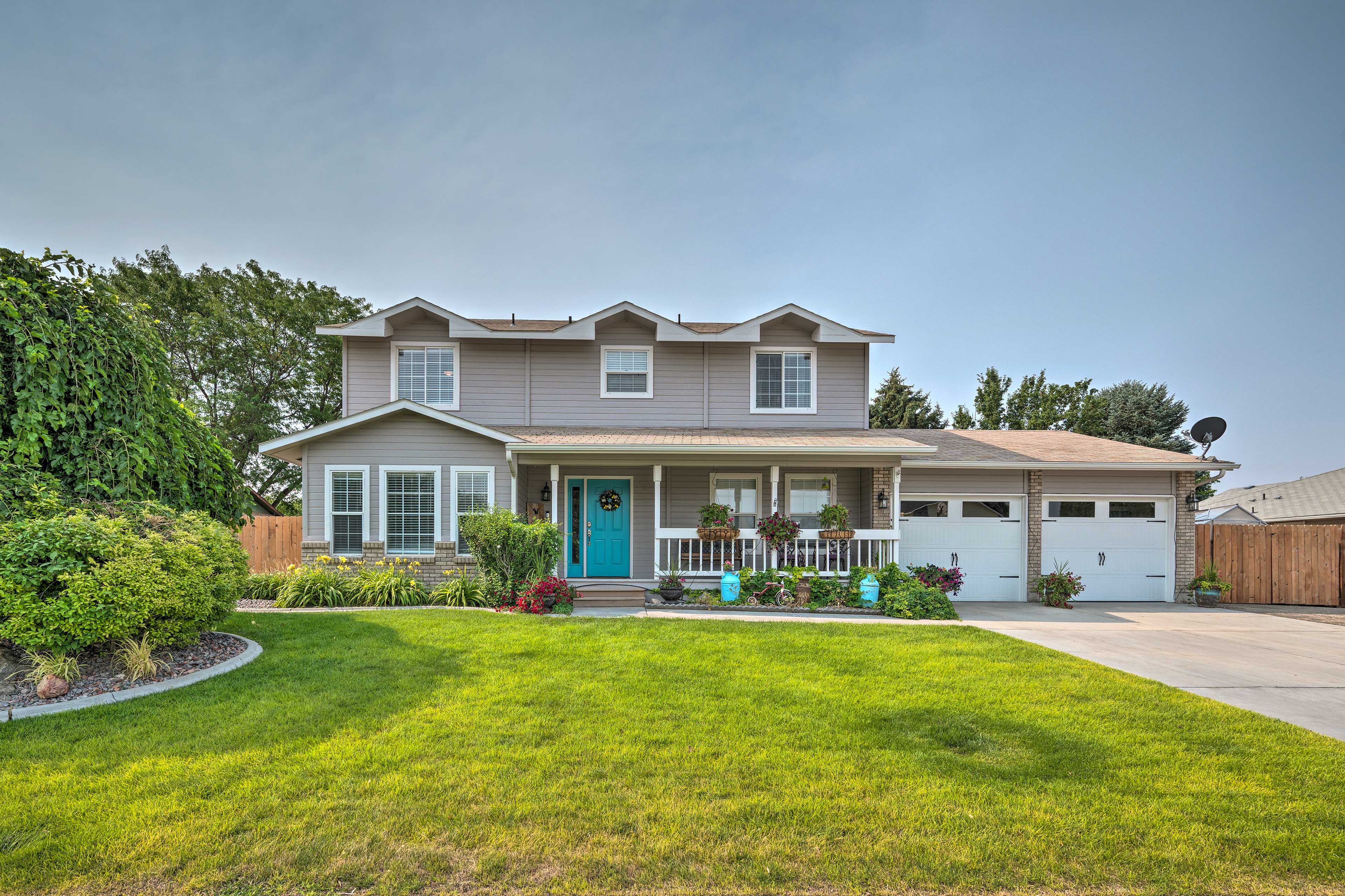 Property Image 1 - Idyllic Nampa Family Home with Hot Tub & Fire Pit!