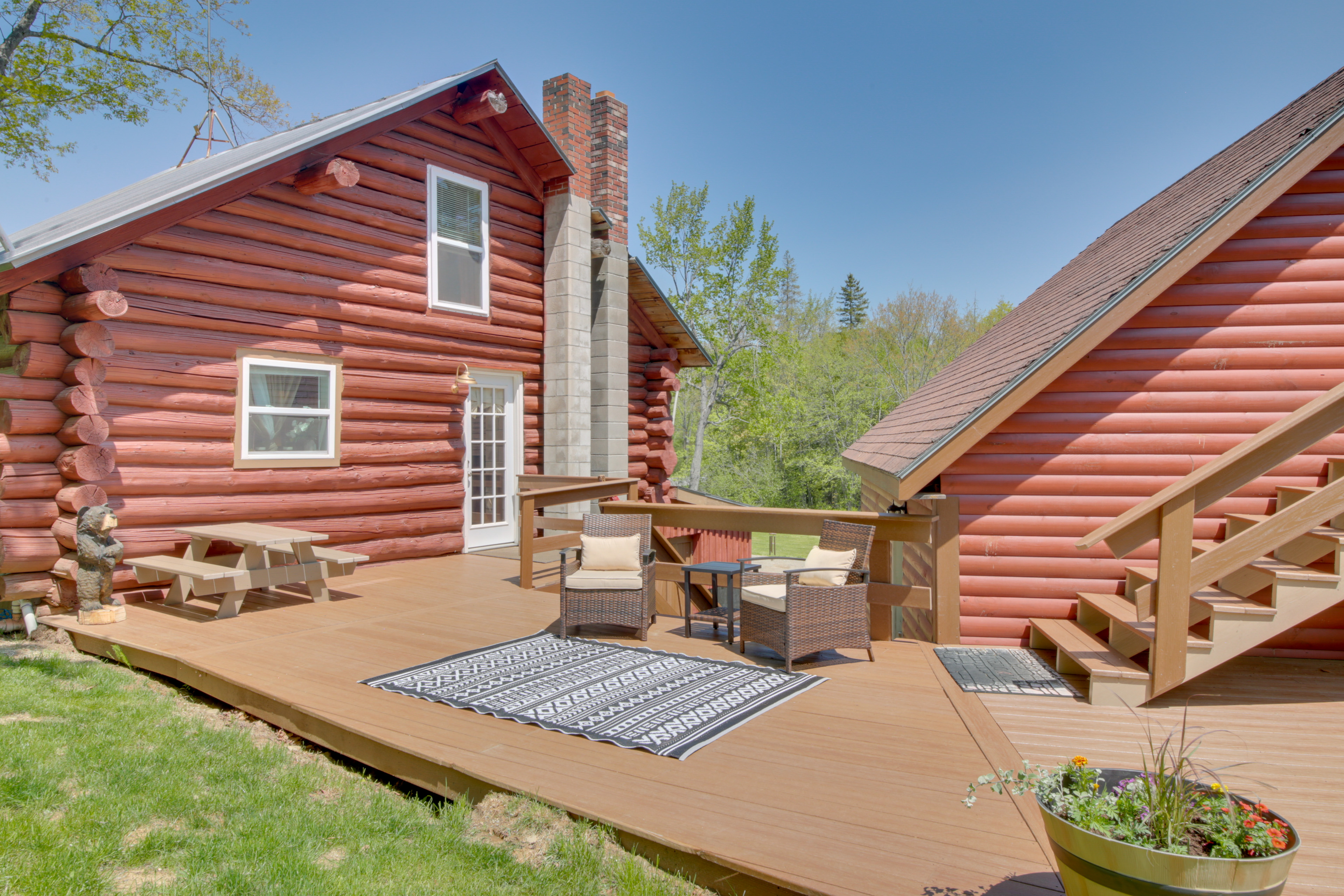 Unique Maine Log Cabin w/ Trout Ponds & Sauna!