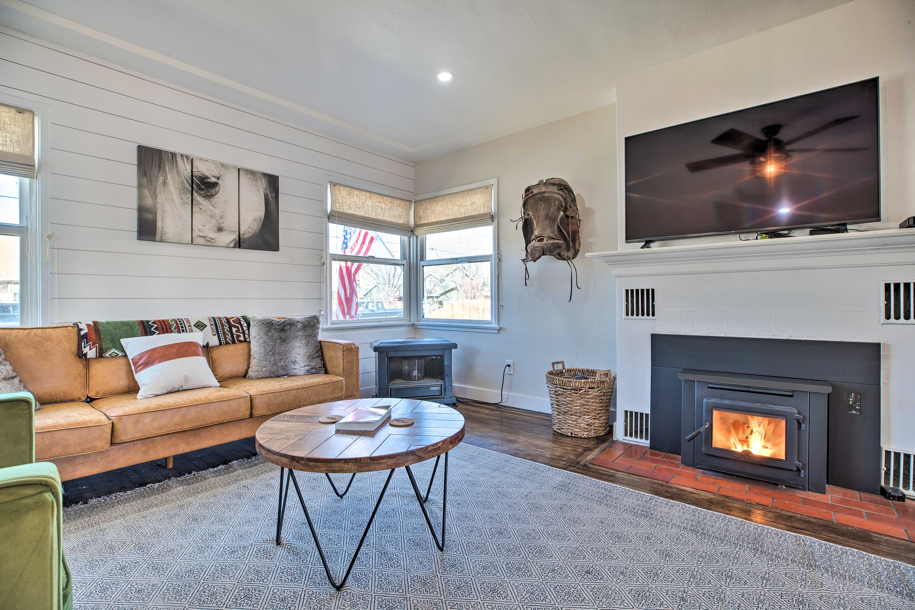 1940s House in Downtown w/ Porch Swing! Home Rental in