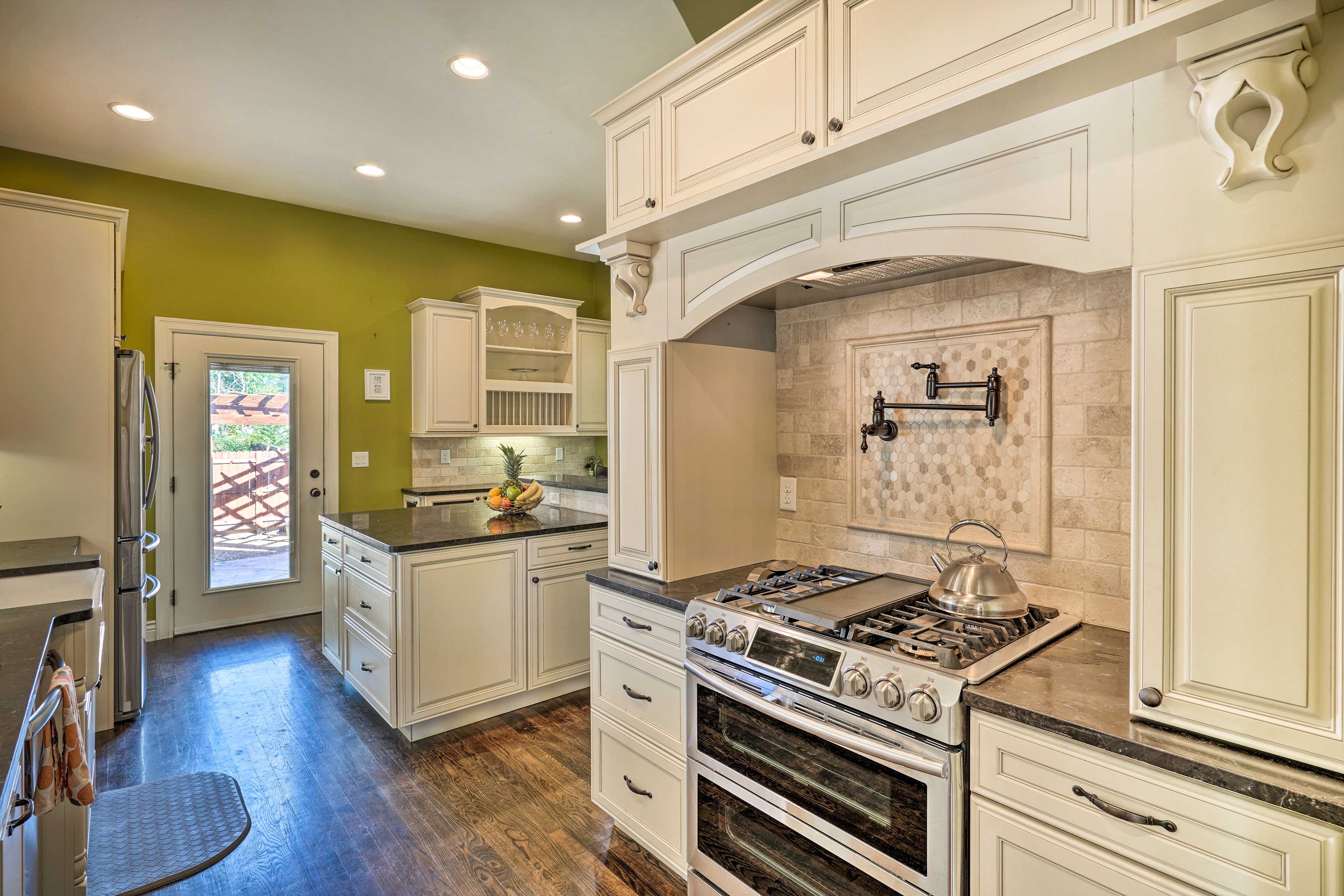 Classic Cañon City Getaway - 13 Mi to Royal Gorge!