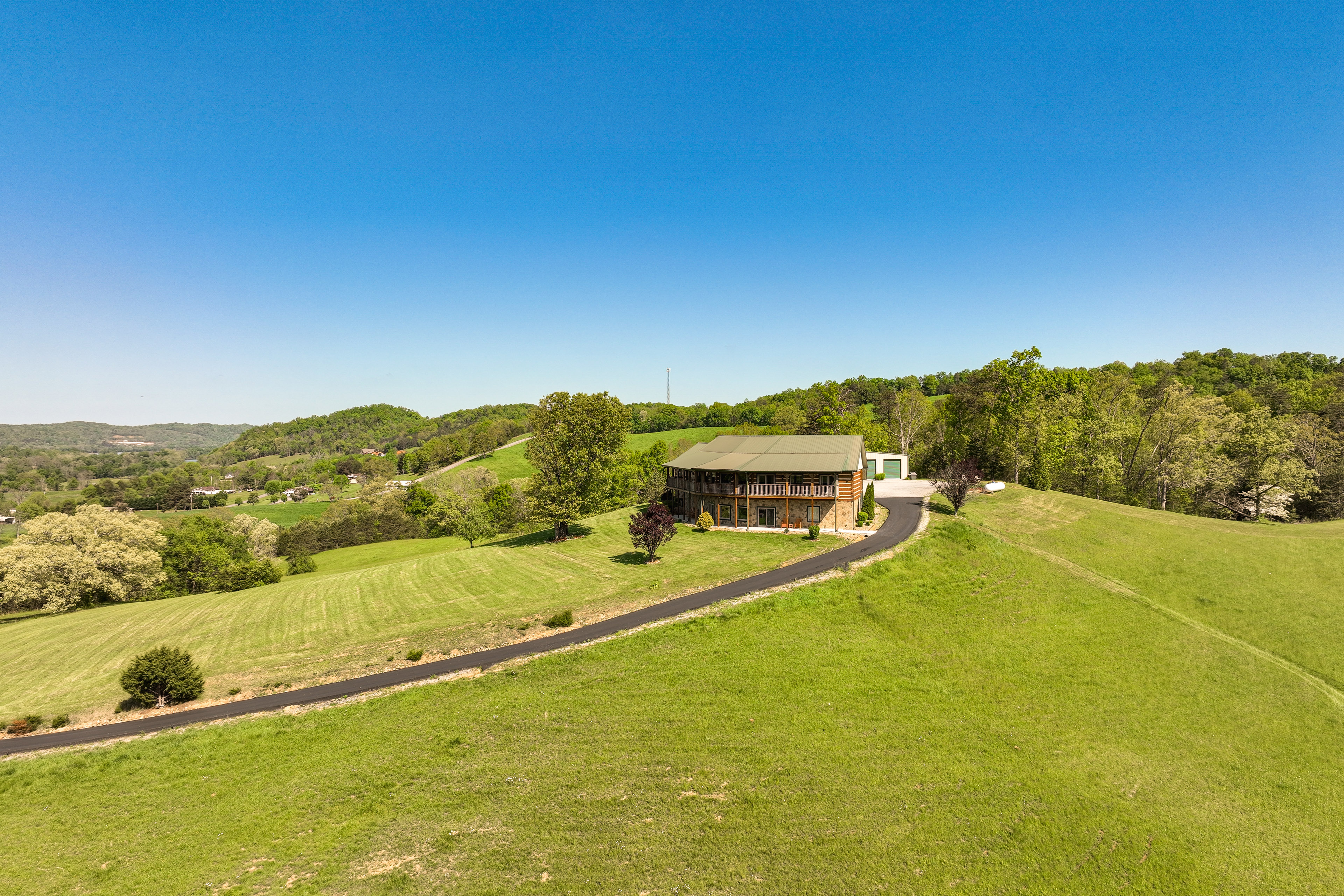 Property Image 1 - Spacious Tennessee Home w/ Panoramic Mtn Views!