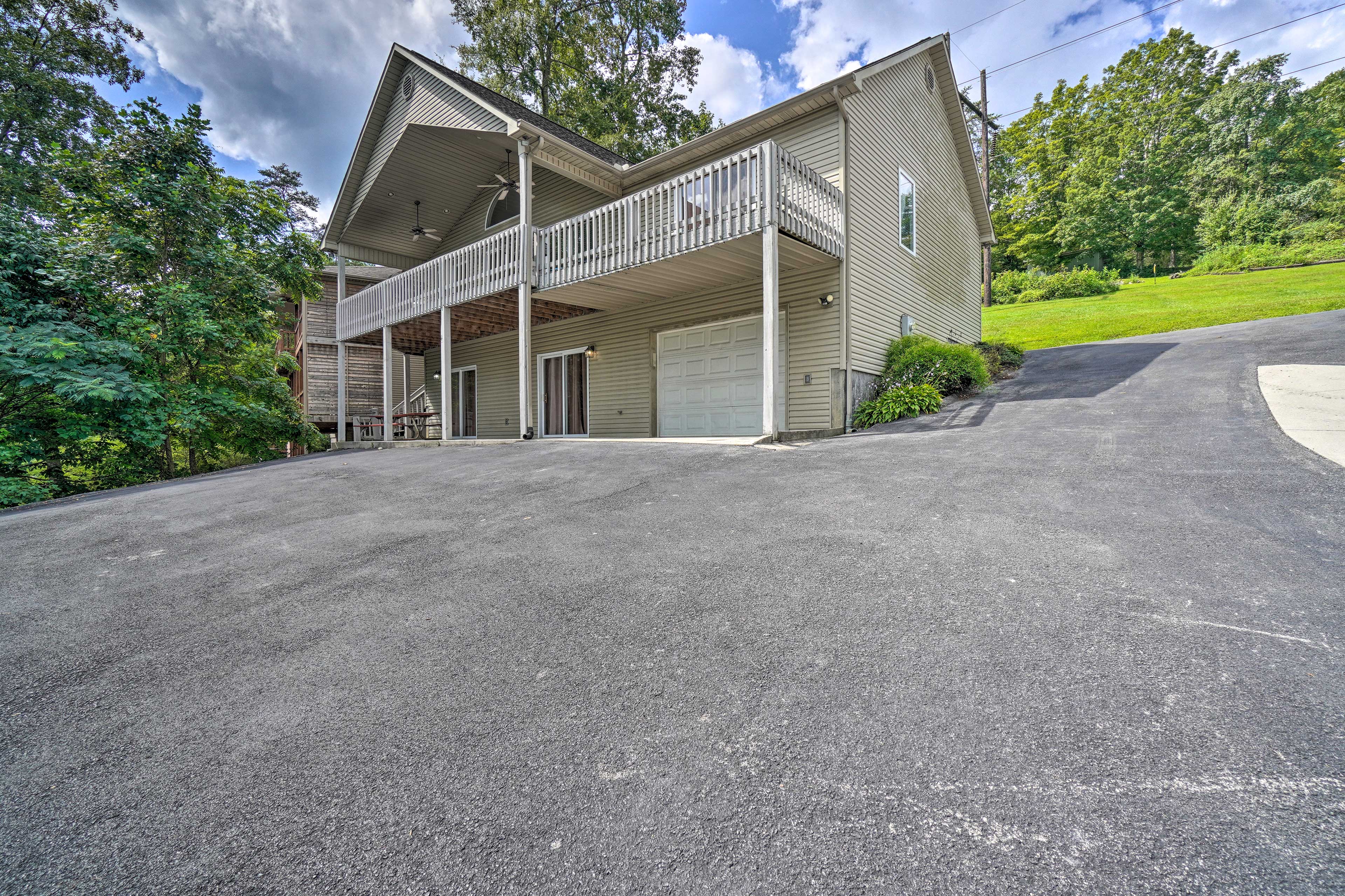 Property Image 1 - Caryville Home w/ Private Dock & Norris Lake Views