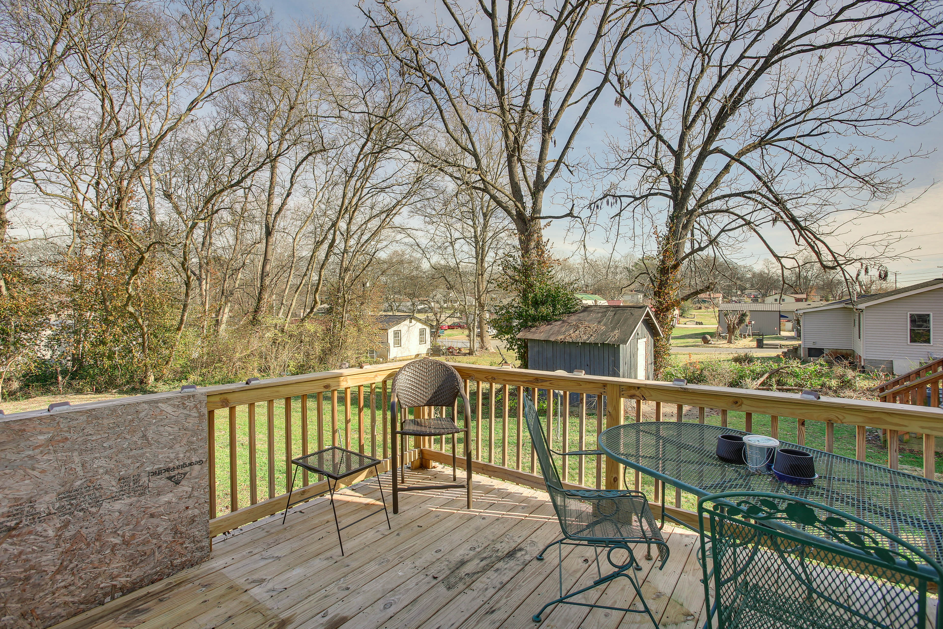 Property Image 2 - Pet-Friendly Gallatin Home w/ Deck, 1 Mi to Town!