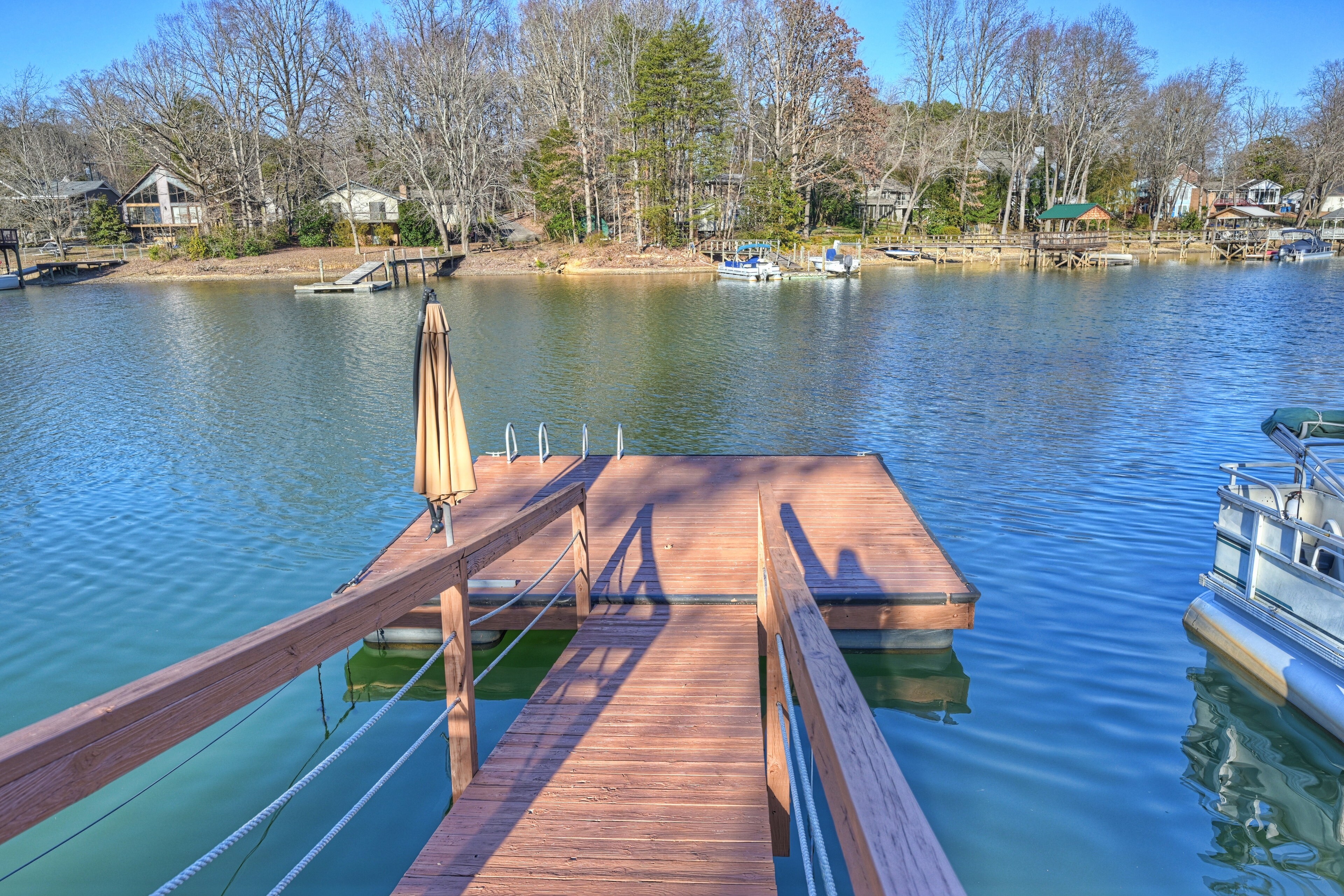 Your very own private dock with large swimming platform. 