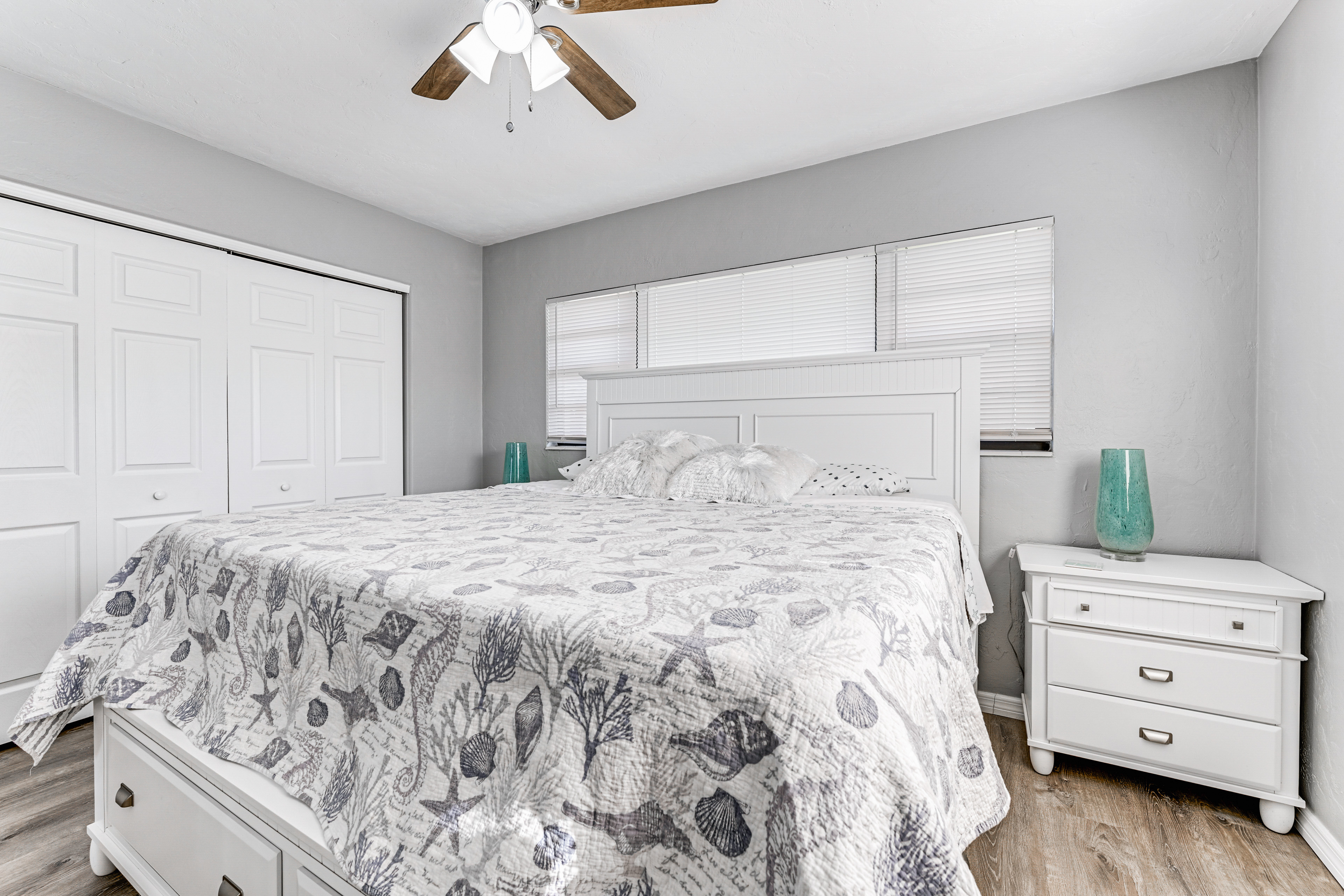 3 Mi to Venice Beach: Pet-Friendly Home w/ Yard