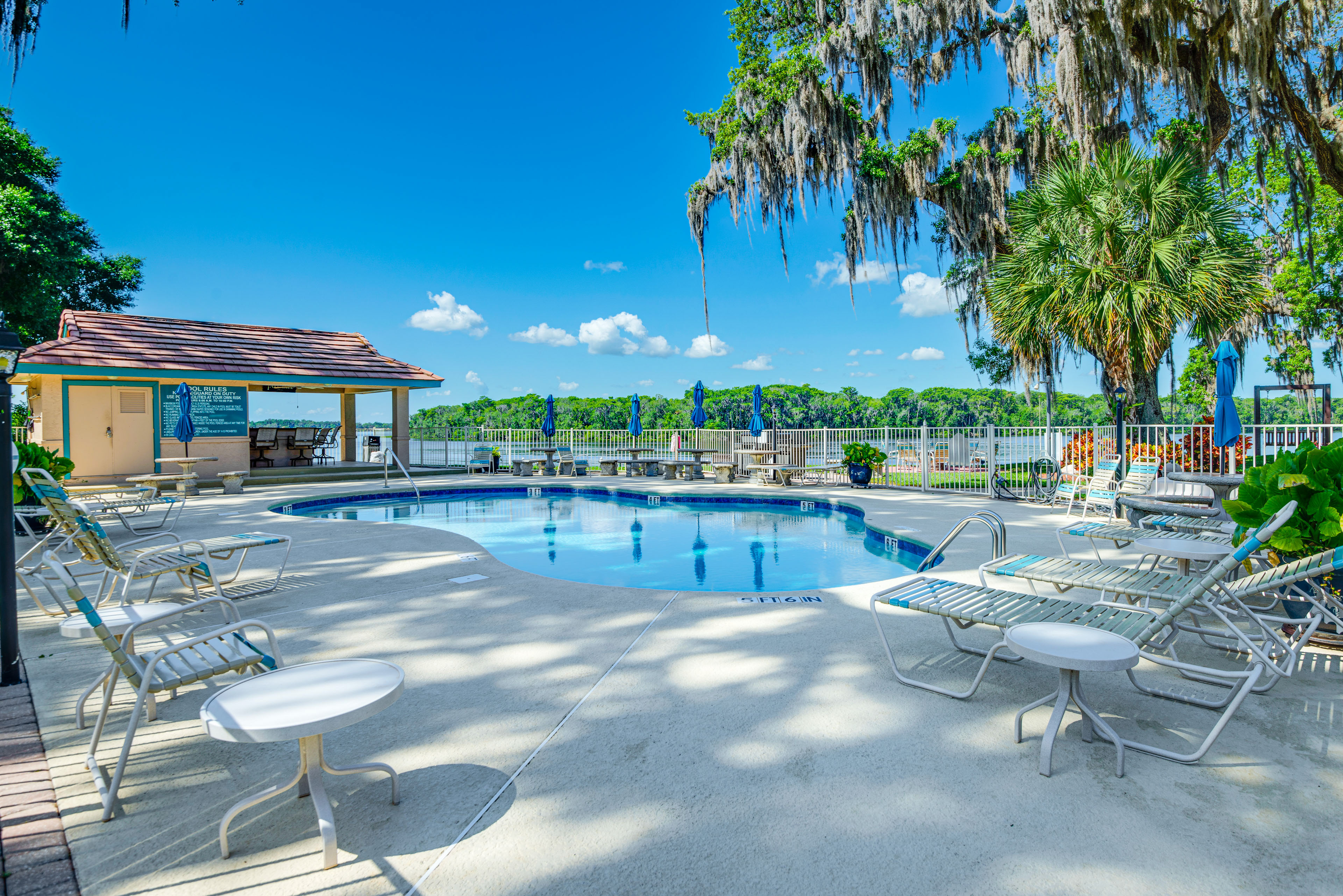 Property Image 2 - Welaka Condo on St Johns River w/ Community Docks!