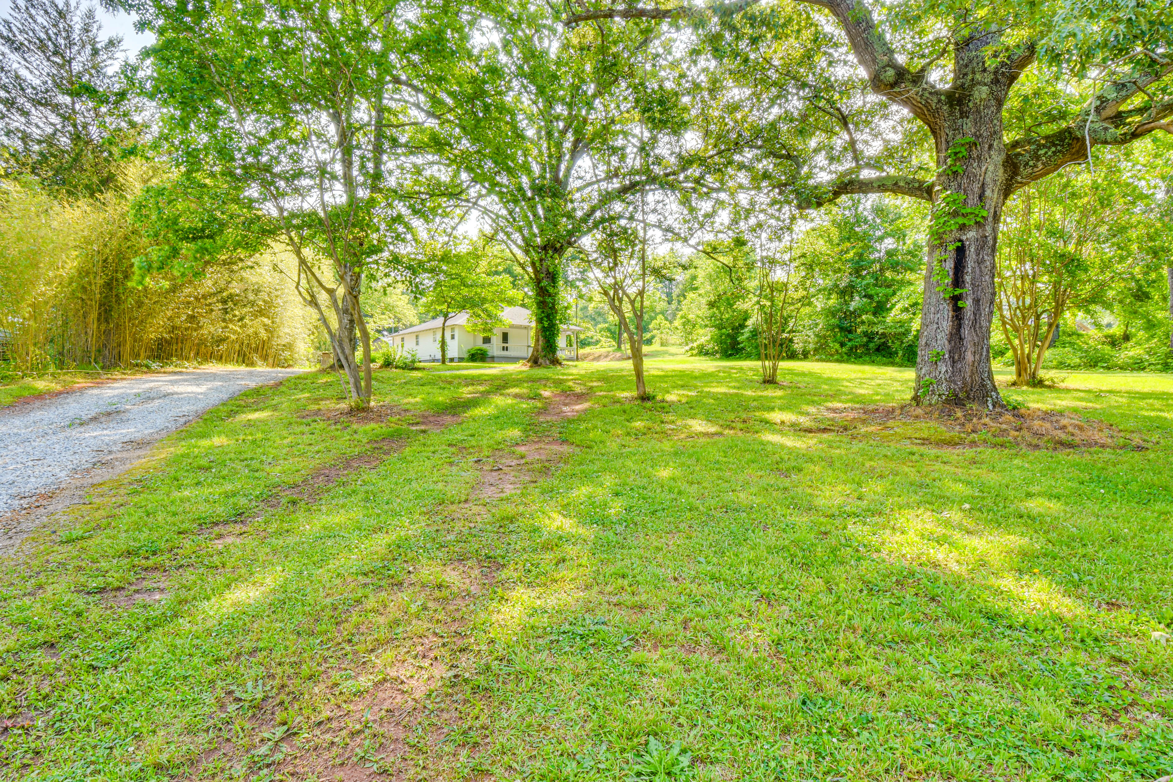 Property Image 2 - Seneca Vacation Rental w/ Grill Near Lake Hartwell