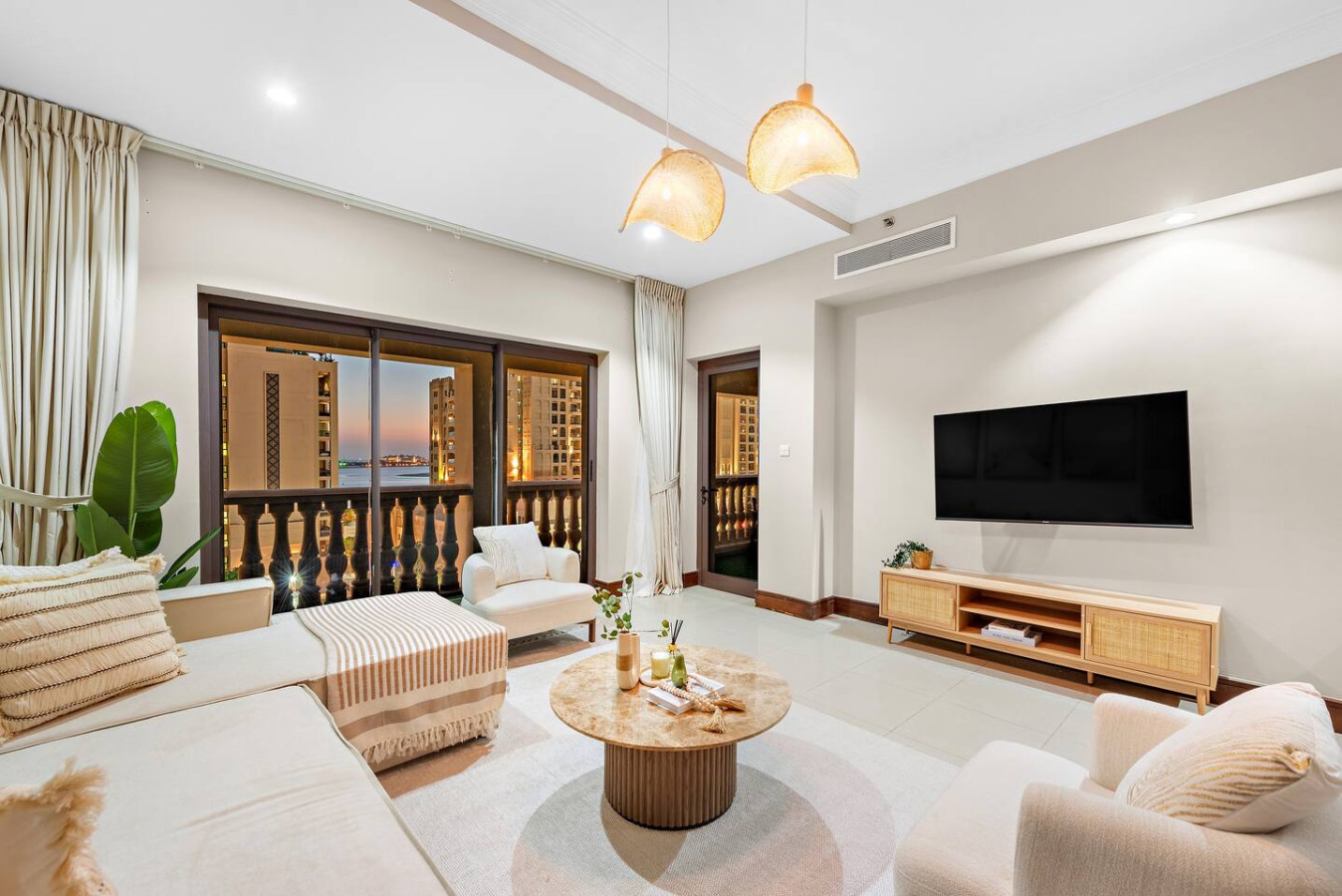 Property Image 2 - 1BR | Luxury Aesthetic Escape