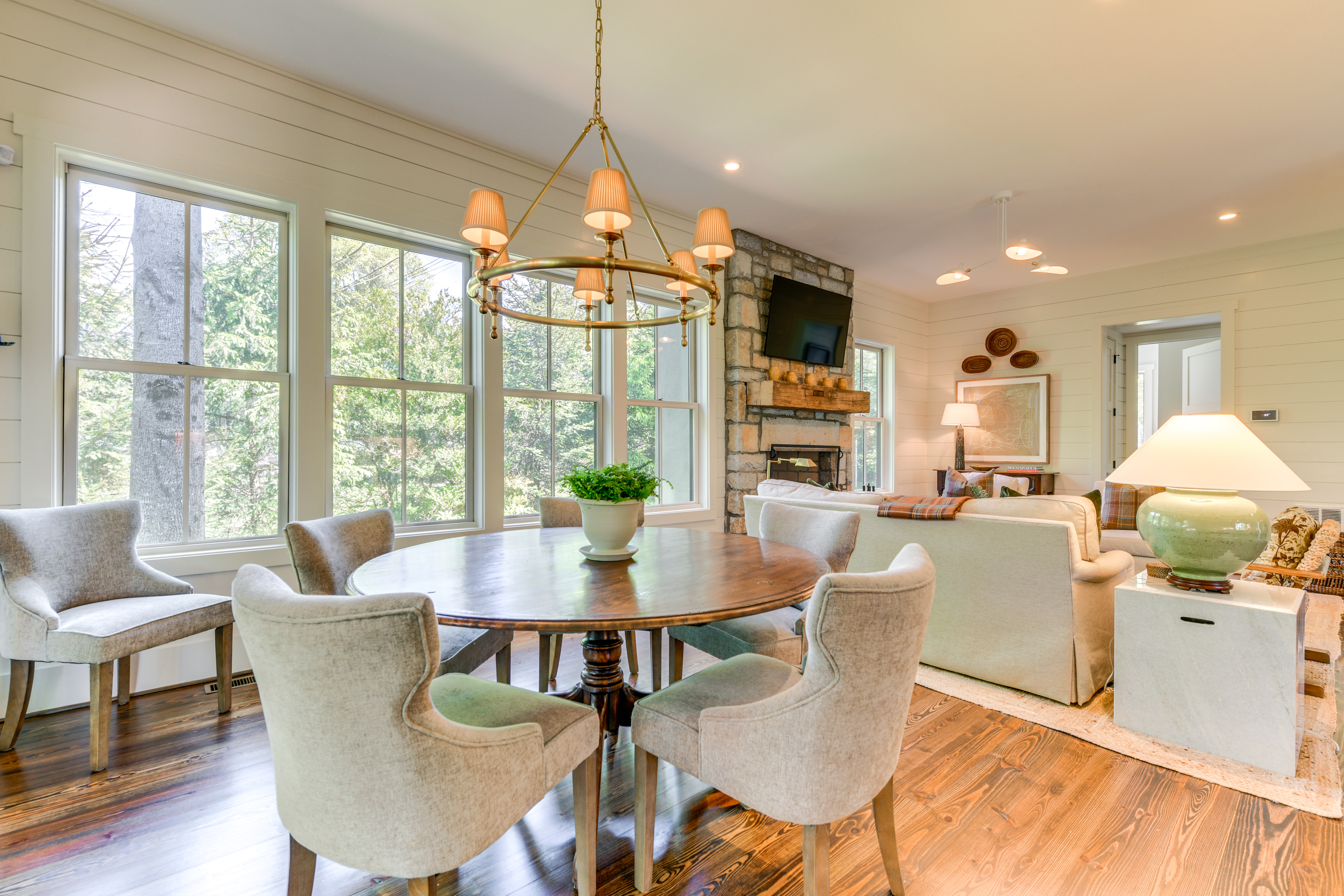 Stunning Cashiers Cottage Rental w/ Screened Porch