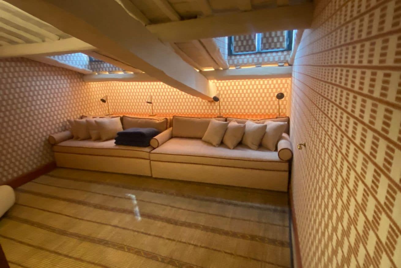 Giulia Luxury Panoramic Penthouse