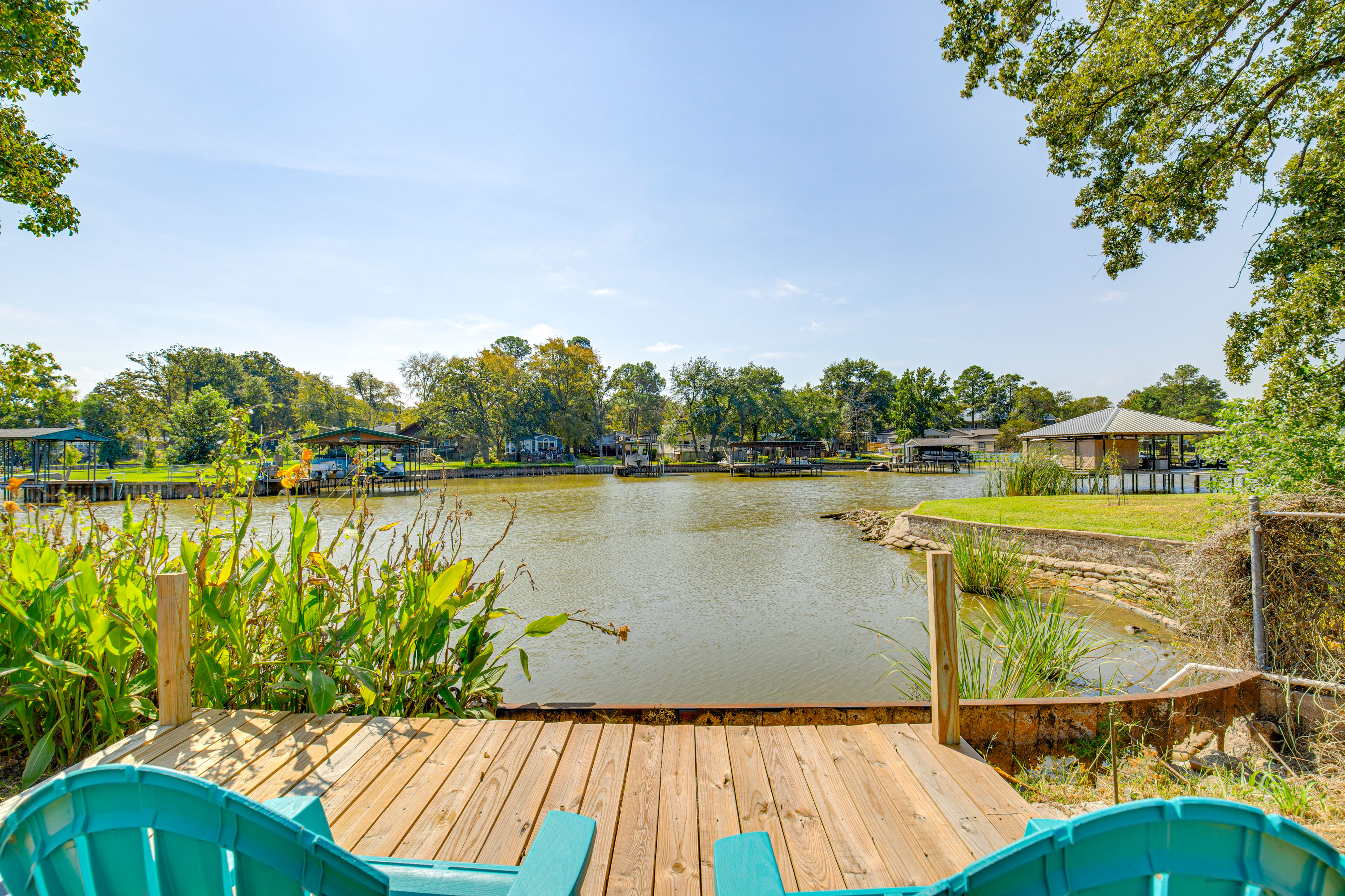 Property Image 1 - Kayaks & Grills: Waterfront Gem in Gun Barrel City