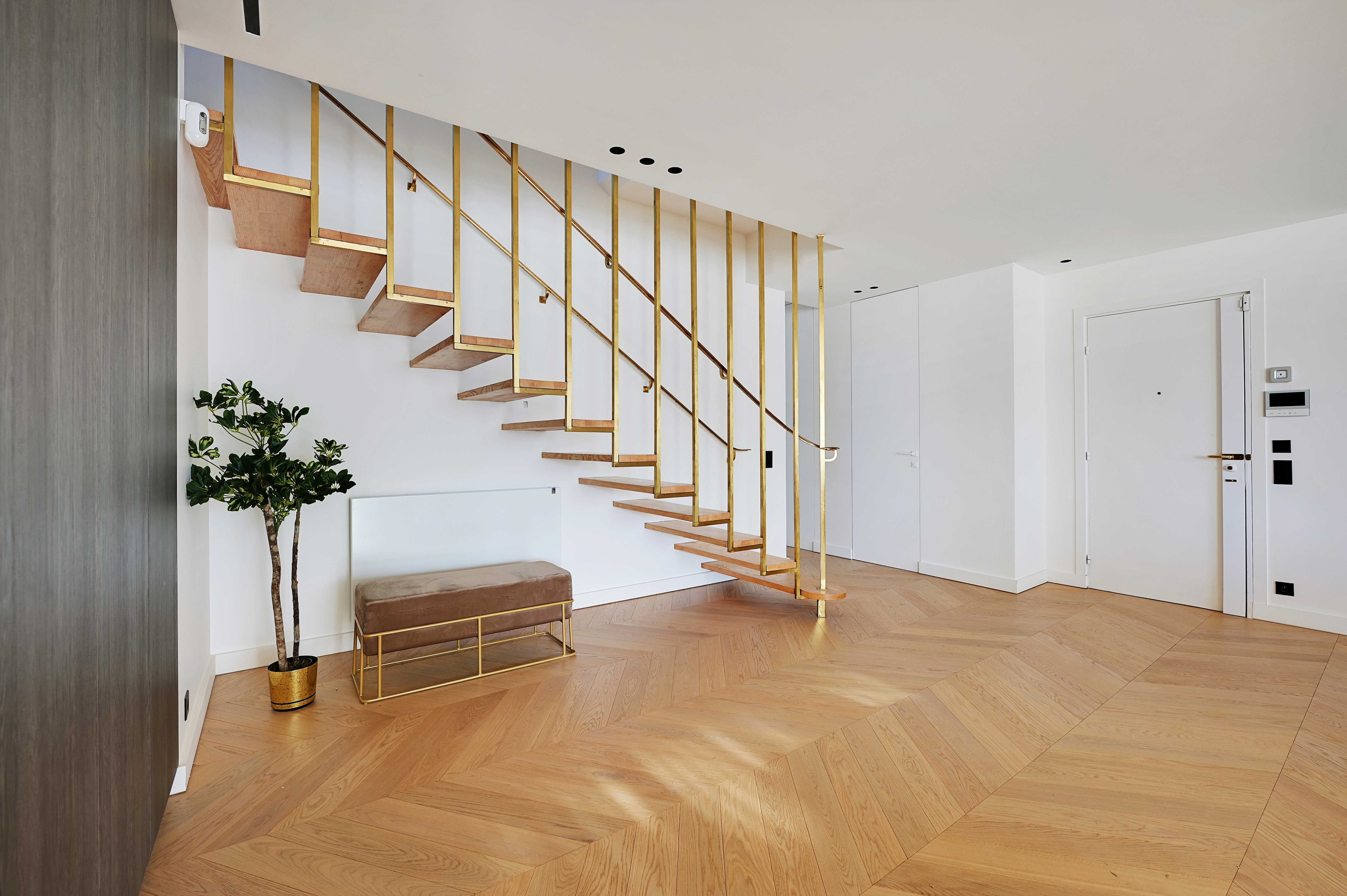 Modern Comfort and Rooftop Serenity in Neuilly-sur-Seine