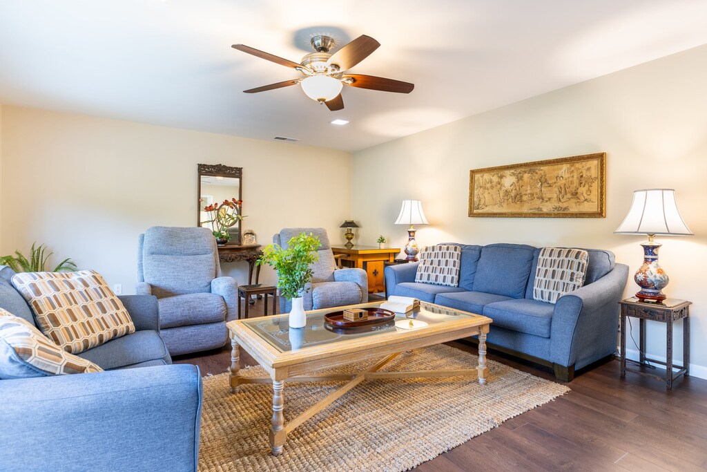 Plenty of seating in the living room.