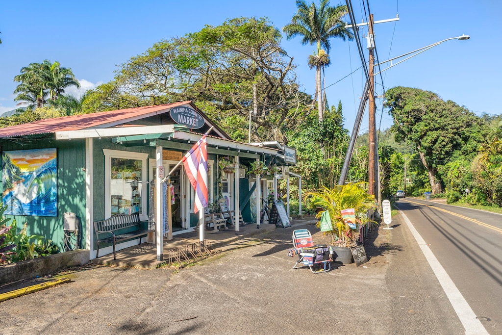 Wainiha Last Stop Store