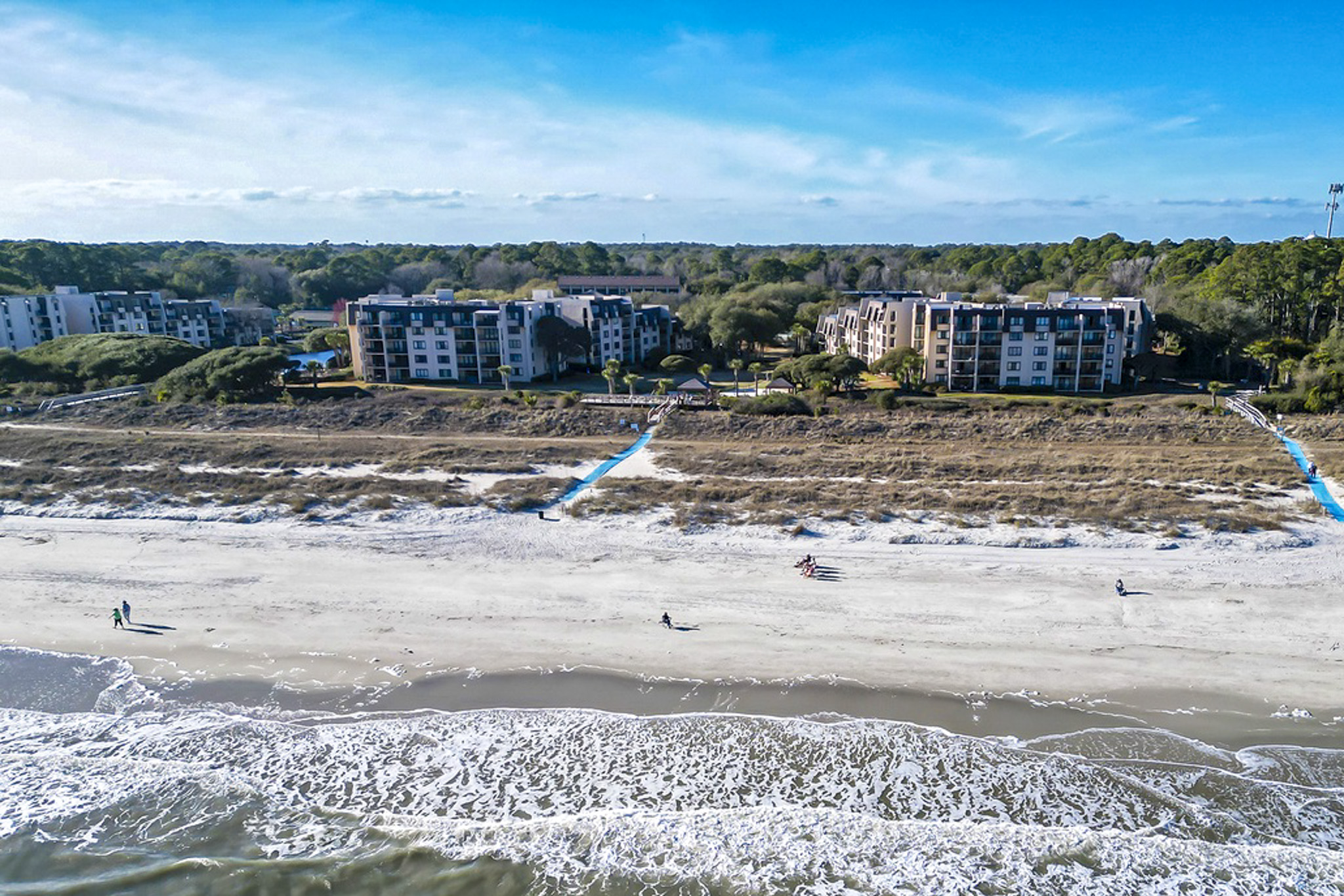 Island Club Aerial Exterior