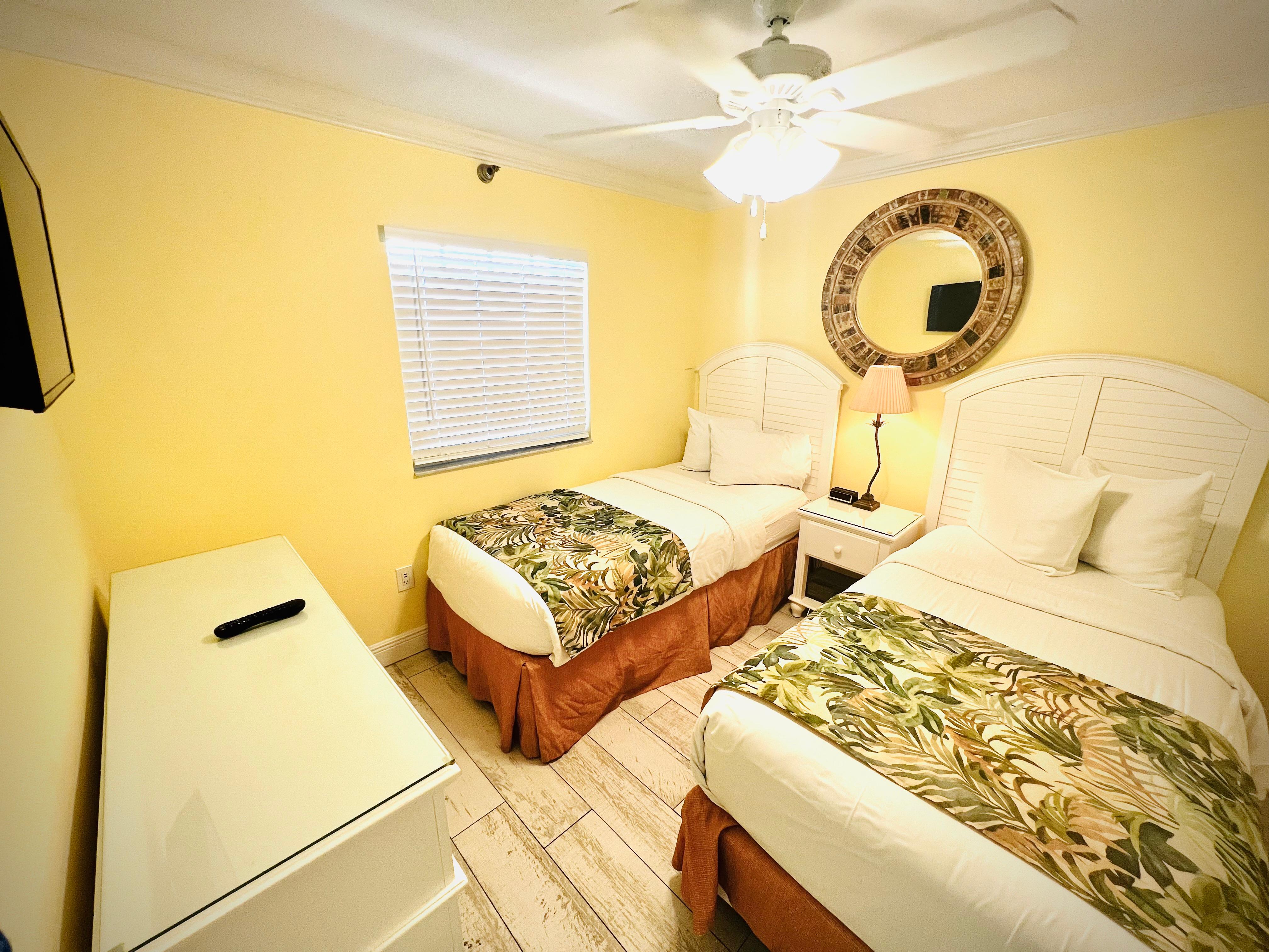 Relaxing 2BR w/ Ocean View, Pool & Private Beach