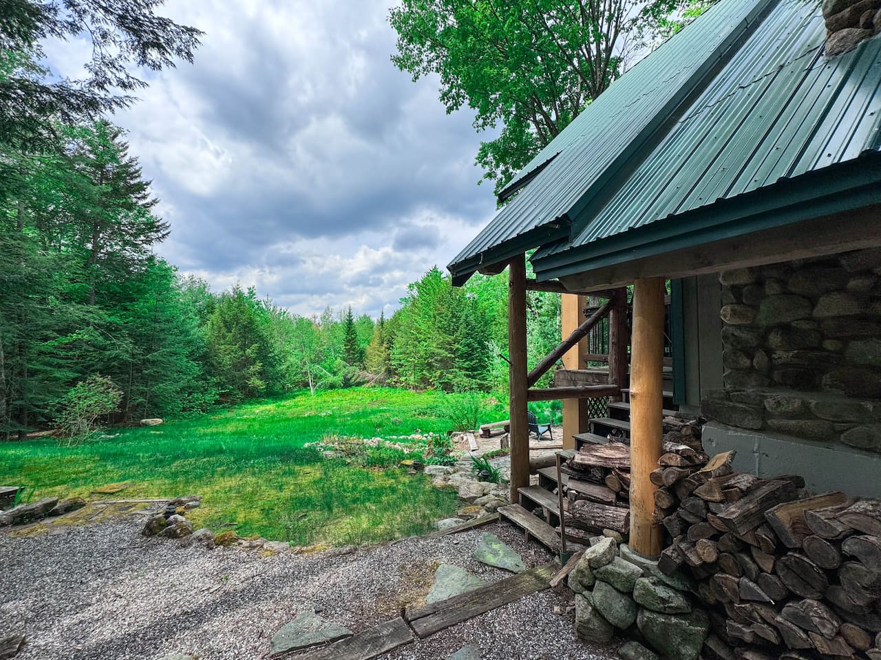 Pine Haven | Peaceful Nature Retreat on 10 Acres + Hot Tub